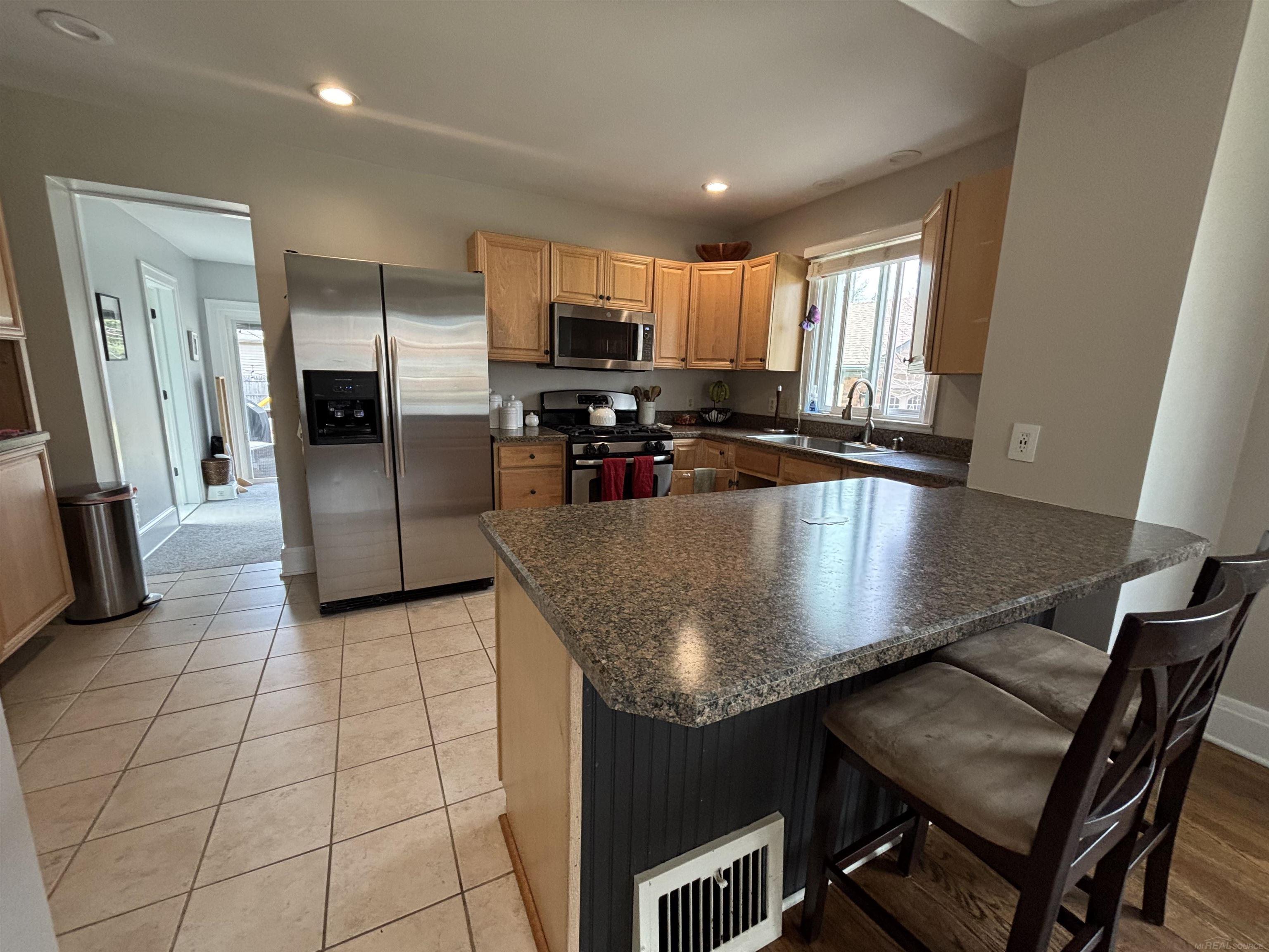 11325 Blackburn Street, Livonia, MI, 48150