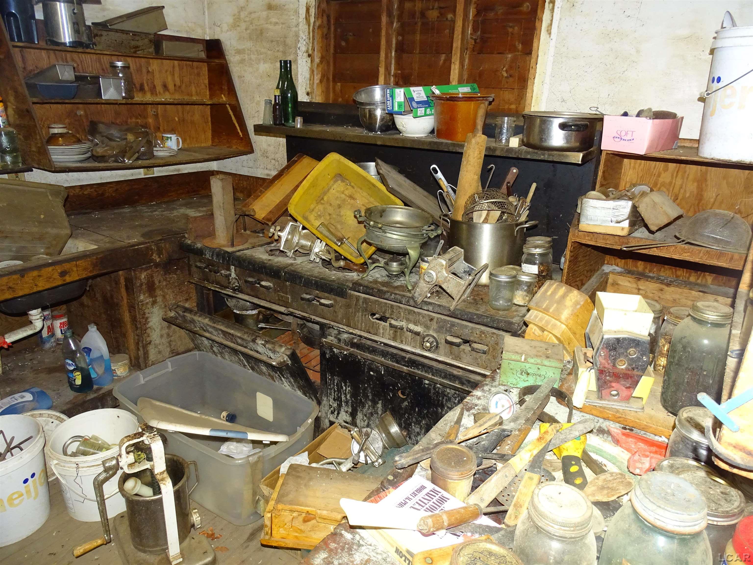 433 Coolbaugh Road, Jackson, MI, 49201-9153