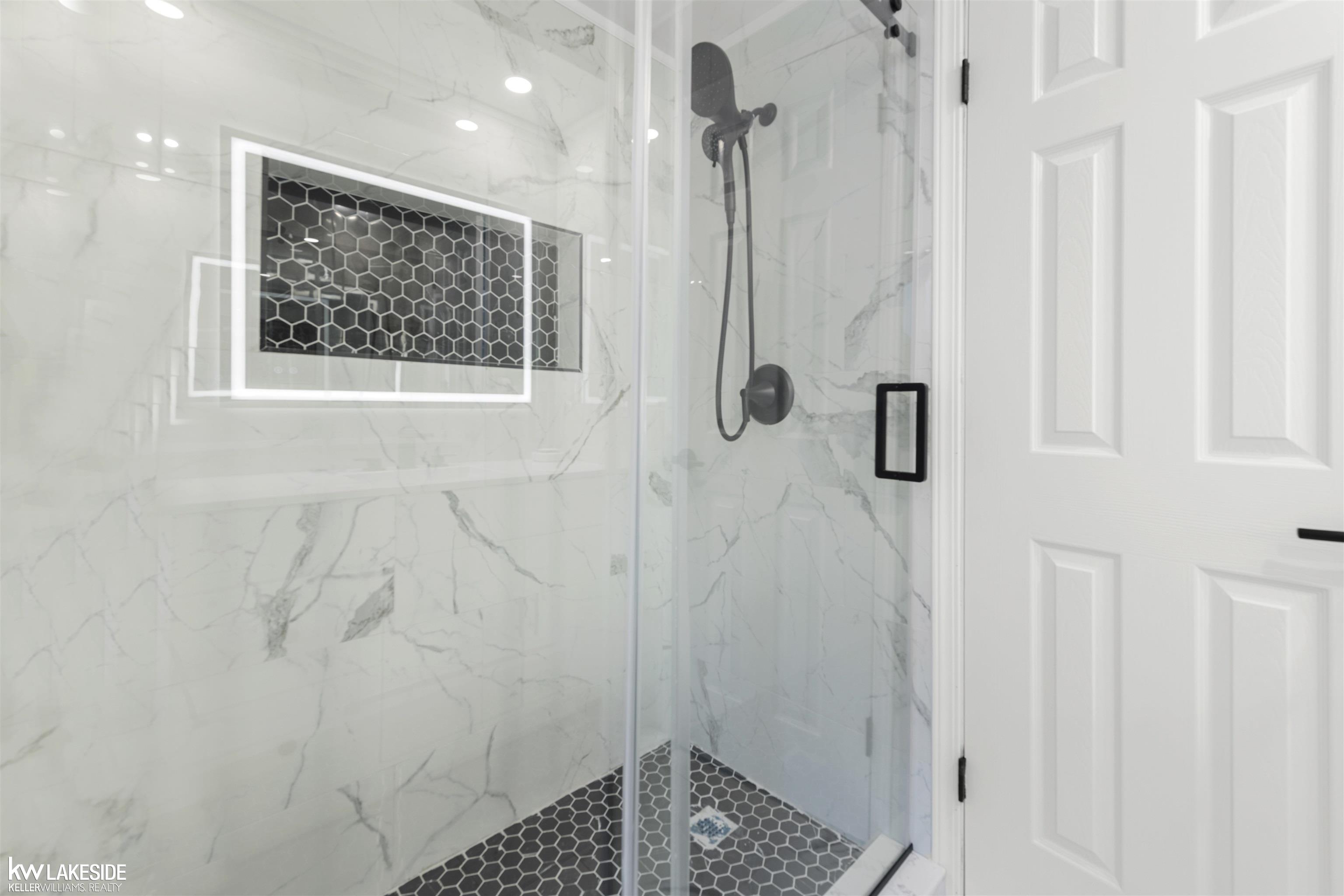 4786 Lucerne Drive, Sterling Heights, MI, 48310