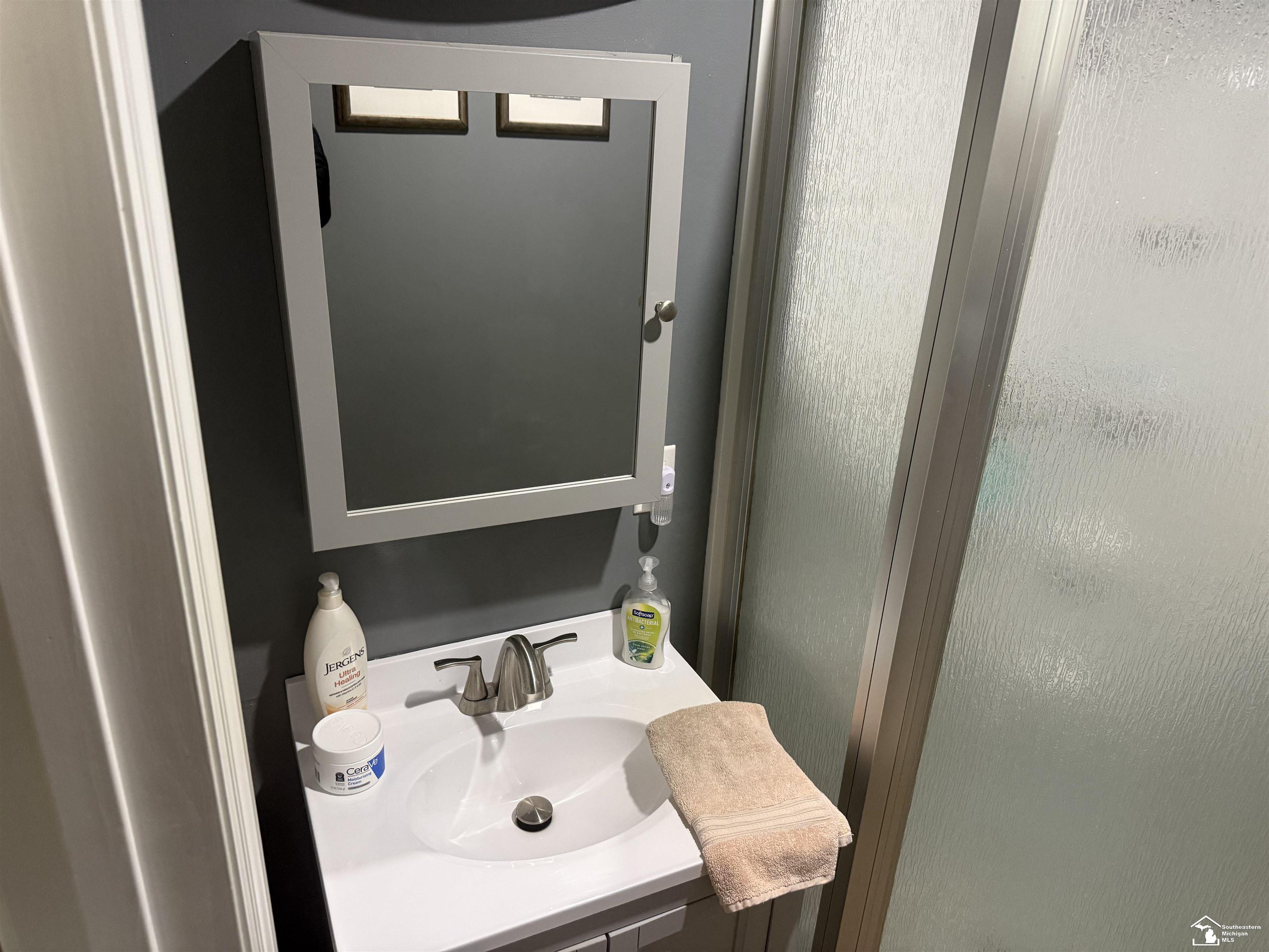 1127 Oakmont Drive, Temperance, MI, 48182