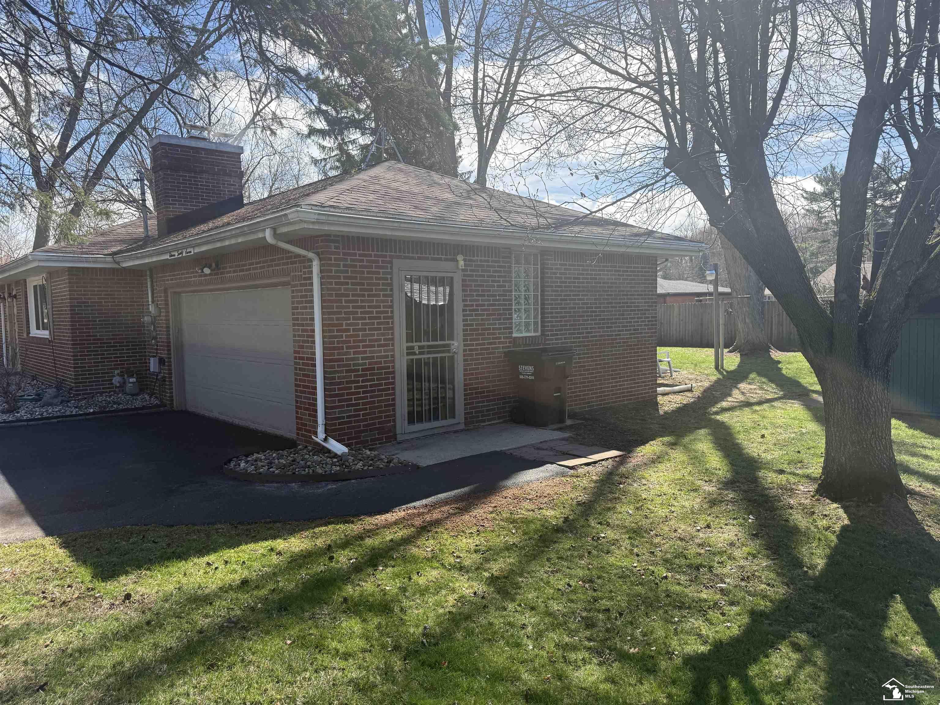 1127 Oakmont Drive, Temperance, MI, 48182