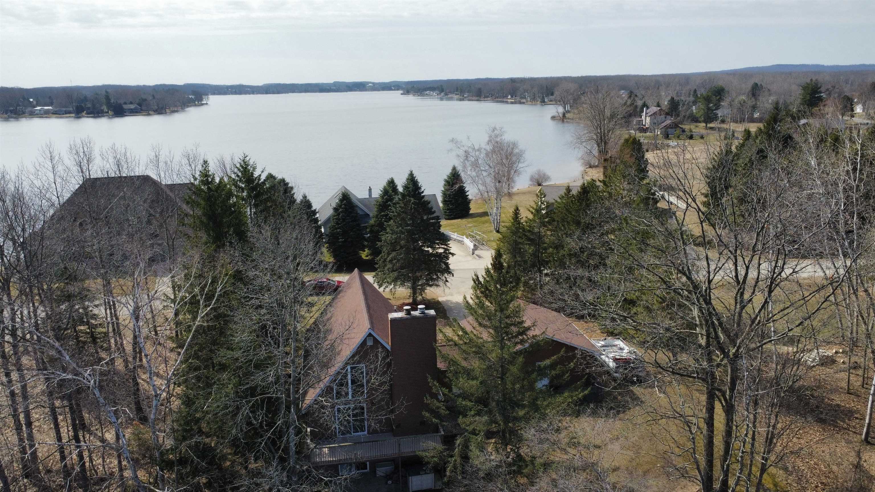 1035 Cantabrian Drive, Lake Isabella, MI, 48893