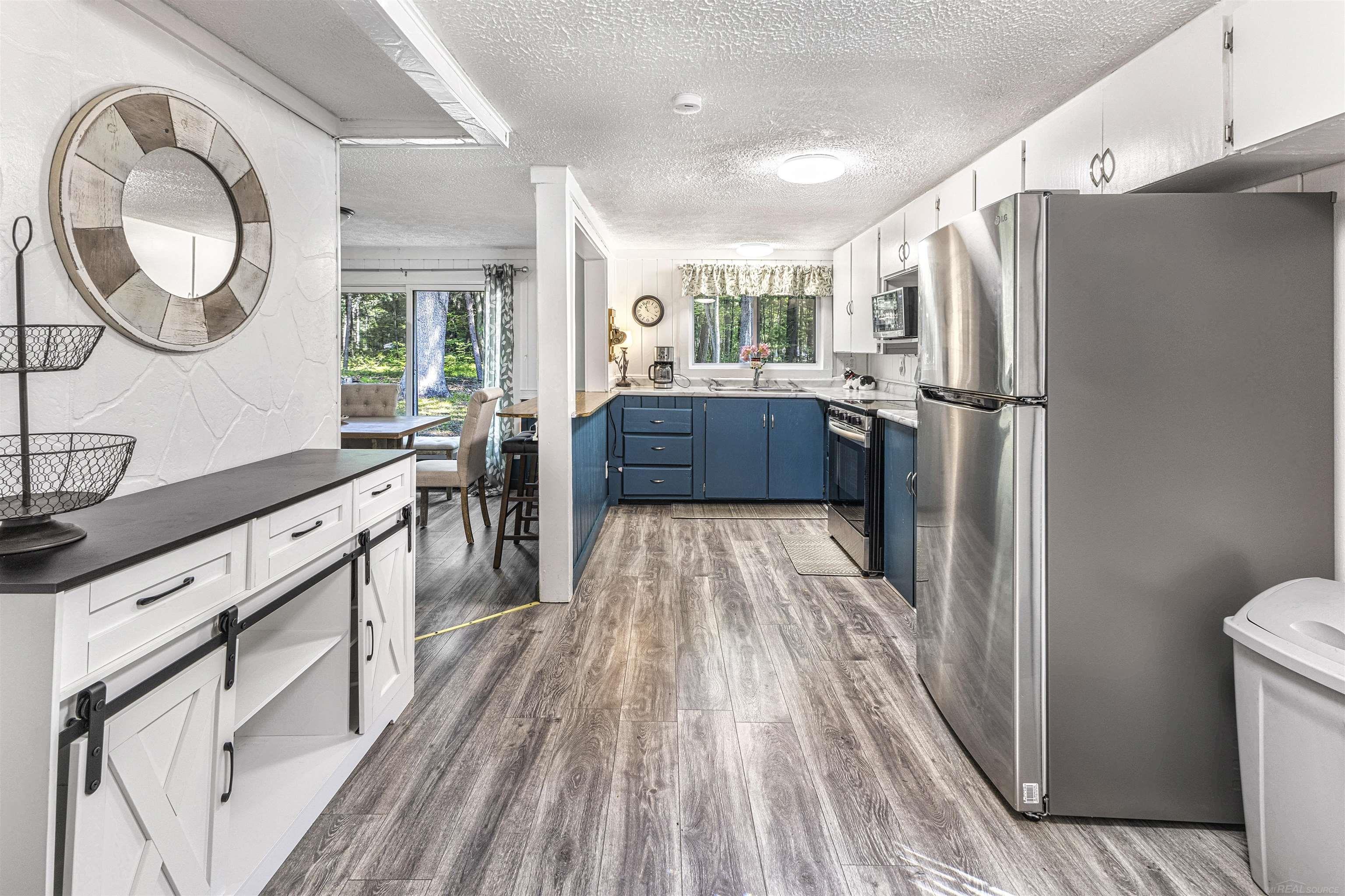 2980 E Houghton Lake Drive, Houghton Lake, MI, 48629