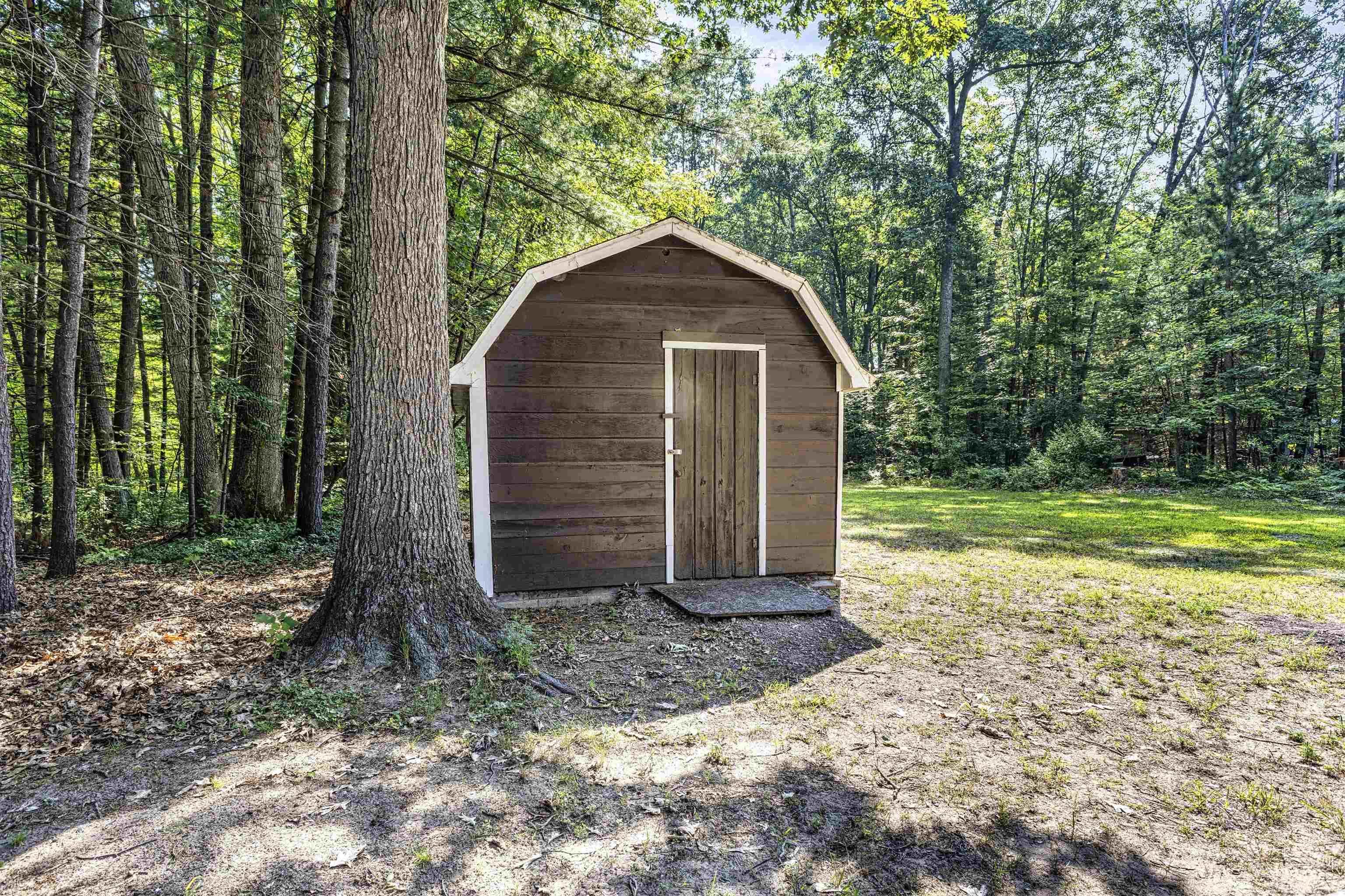 2980 E Houghton Lake Drive, Houghton Lake, MI, 48629