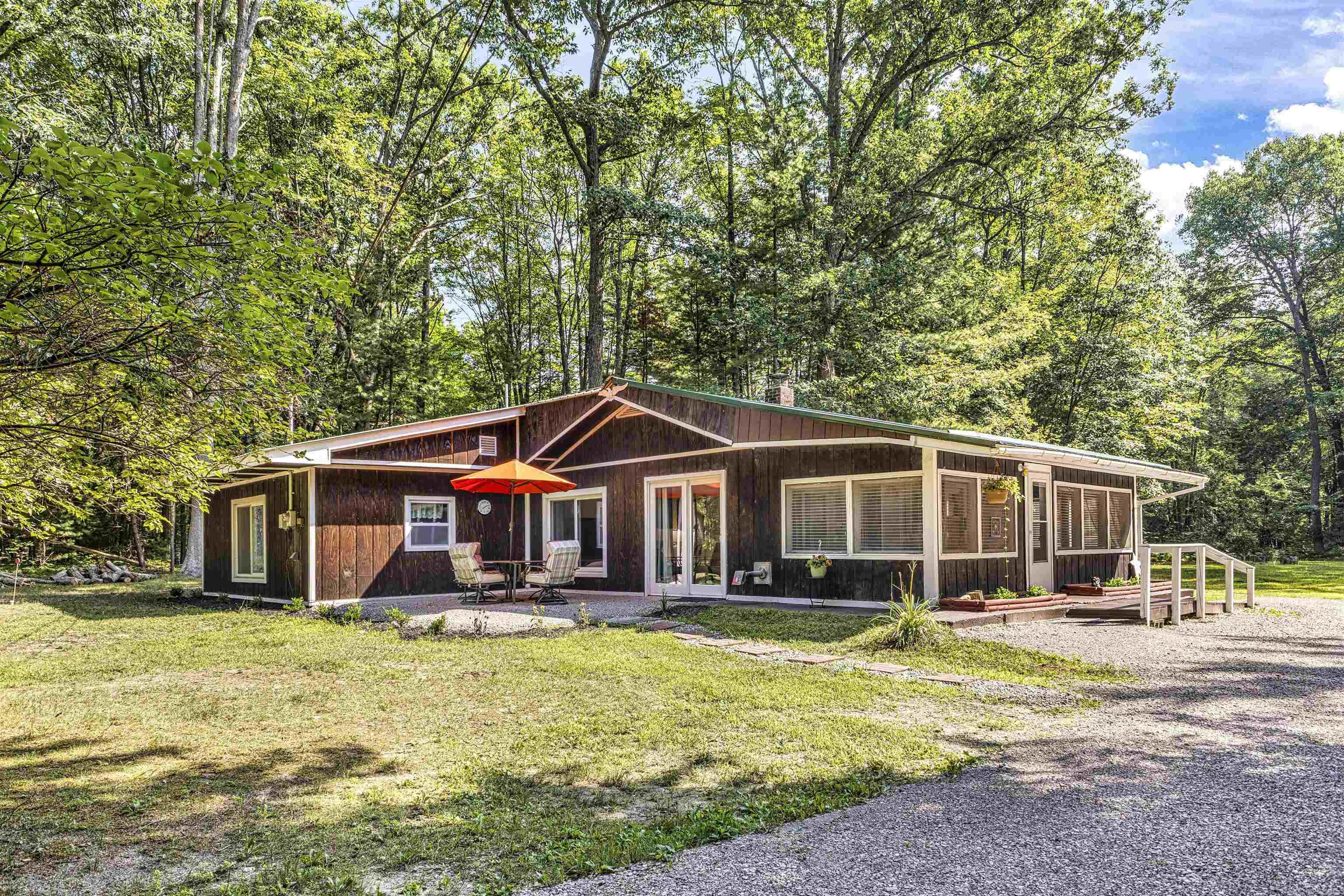 2980 E Houghton Lake Drive, Houghton Lake, MI, 48629