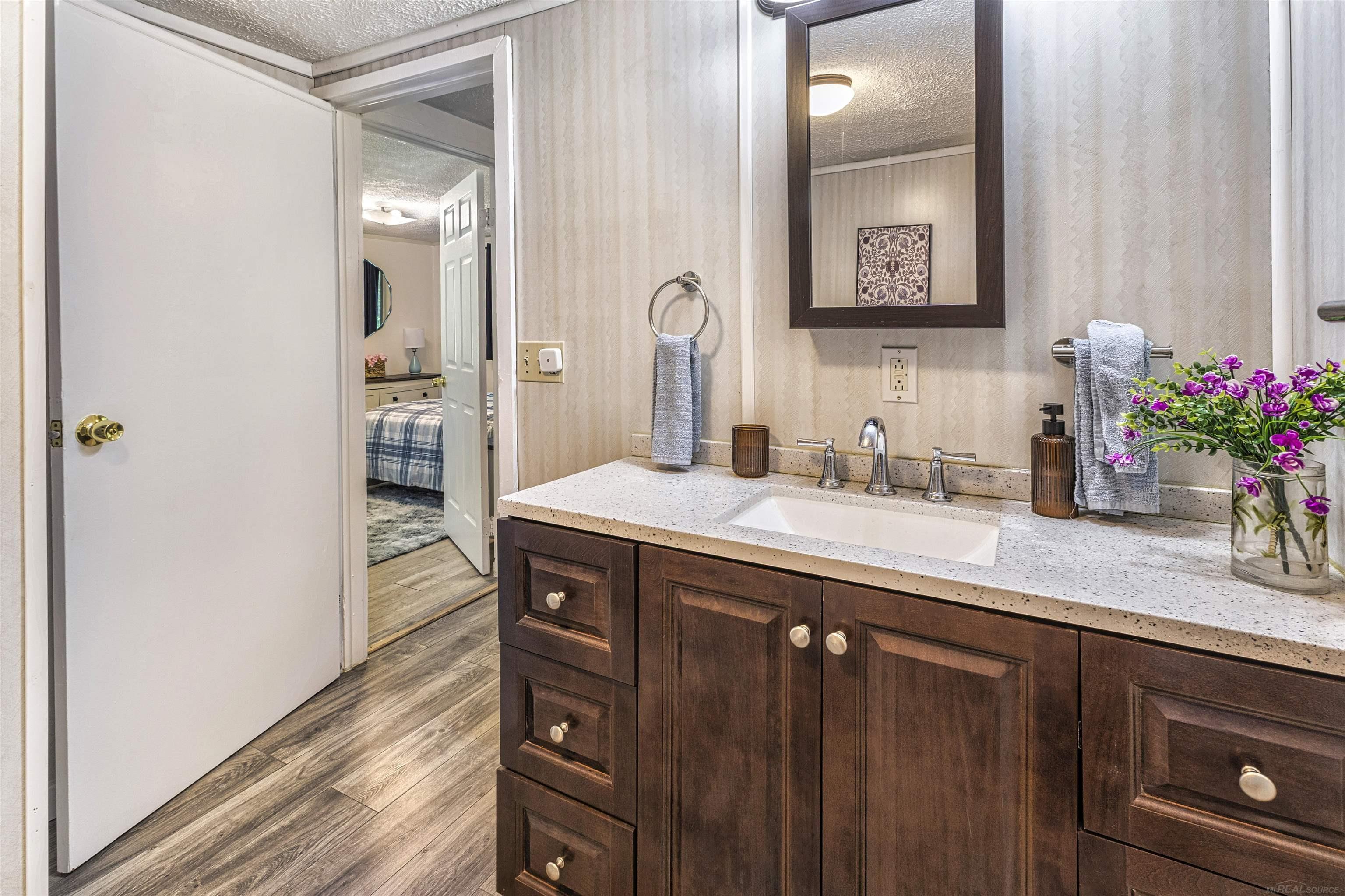 2980 E Houghton Lake Drive, Houghton Lake, MI, 48629