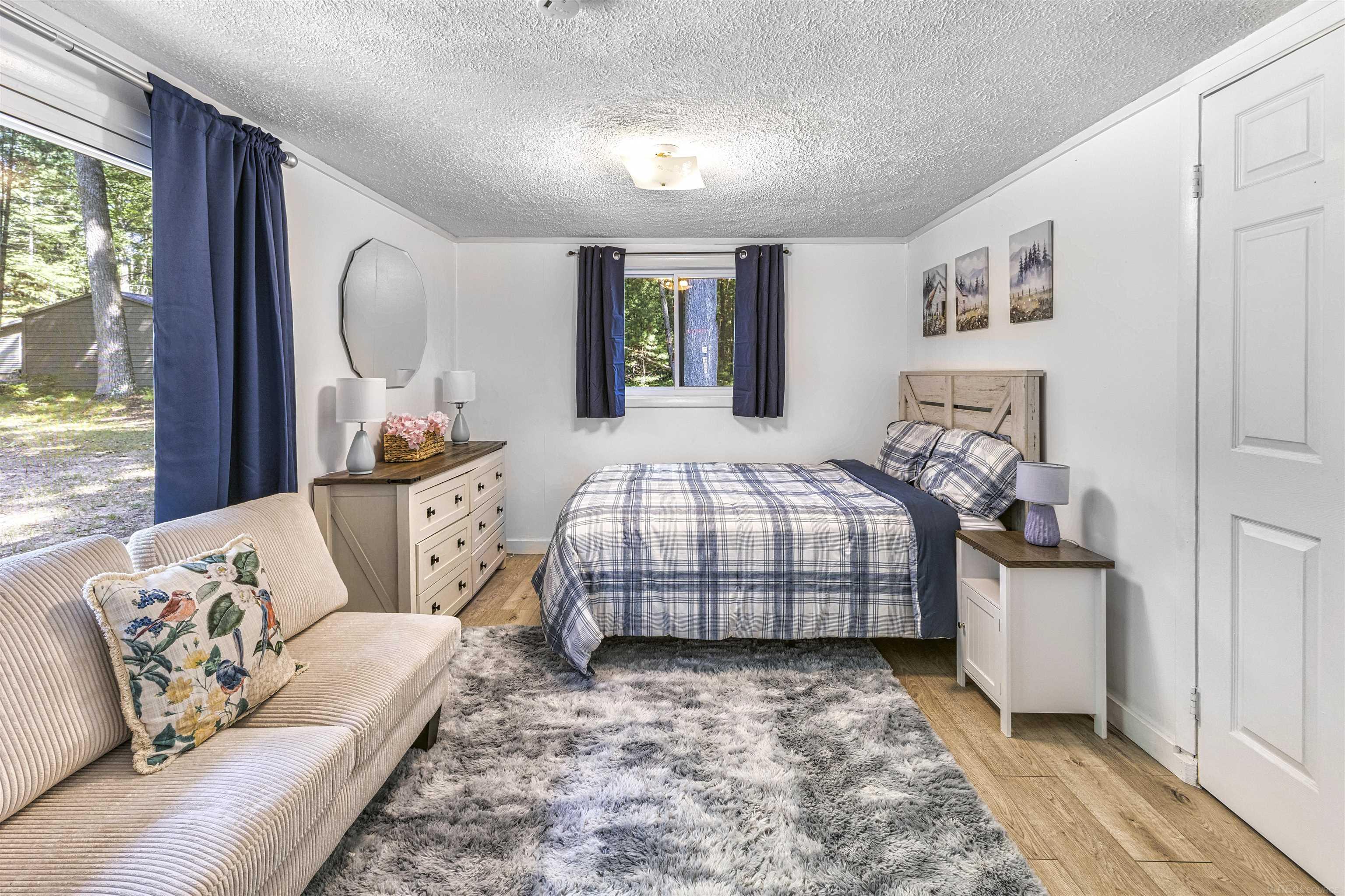 2980 E Houghton Lake Drive, Houghton Lake, MI, 48629