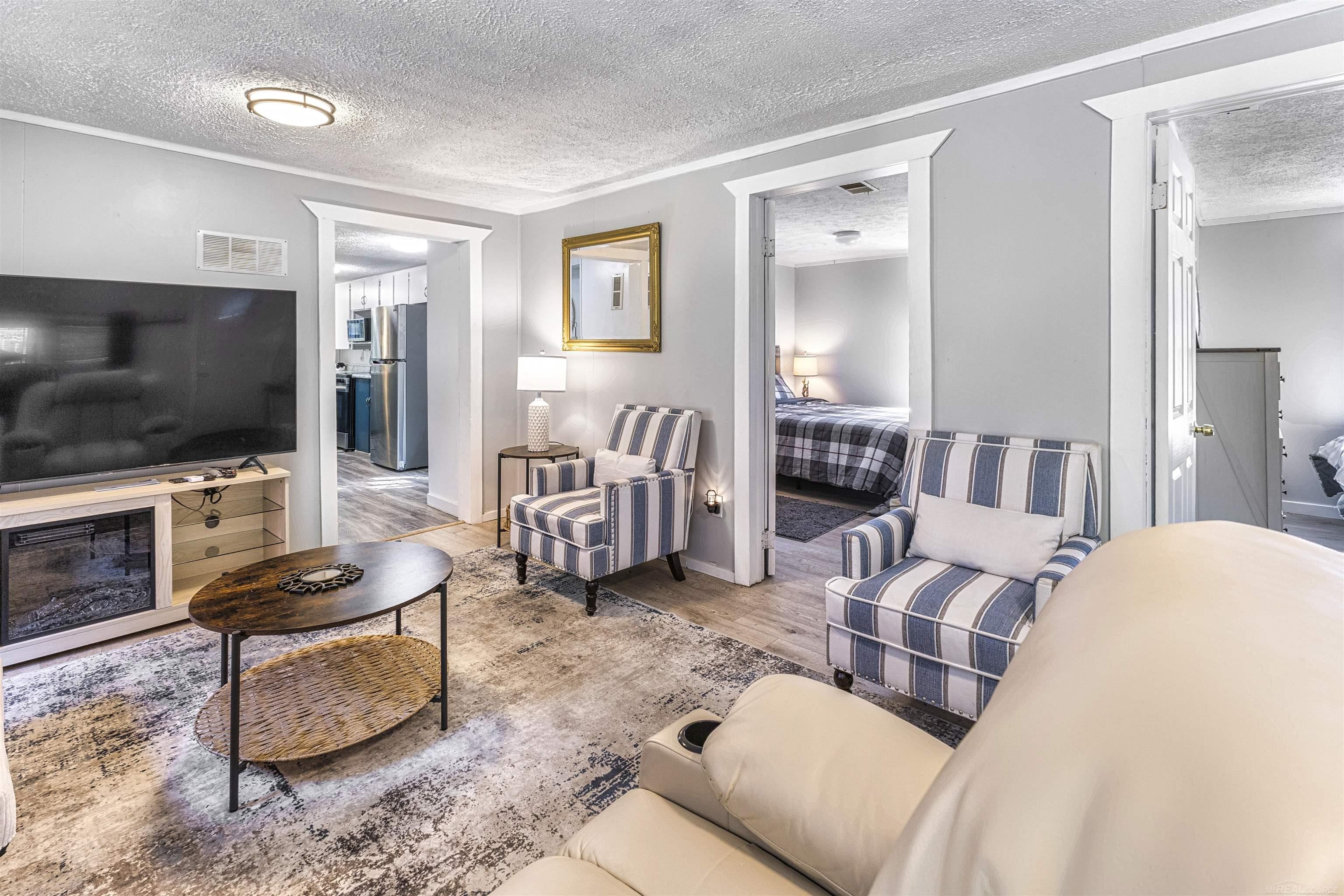 2980 E Houghton Lake Drive, Houghton Lake, MI, 48629