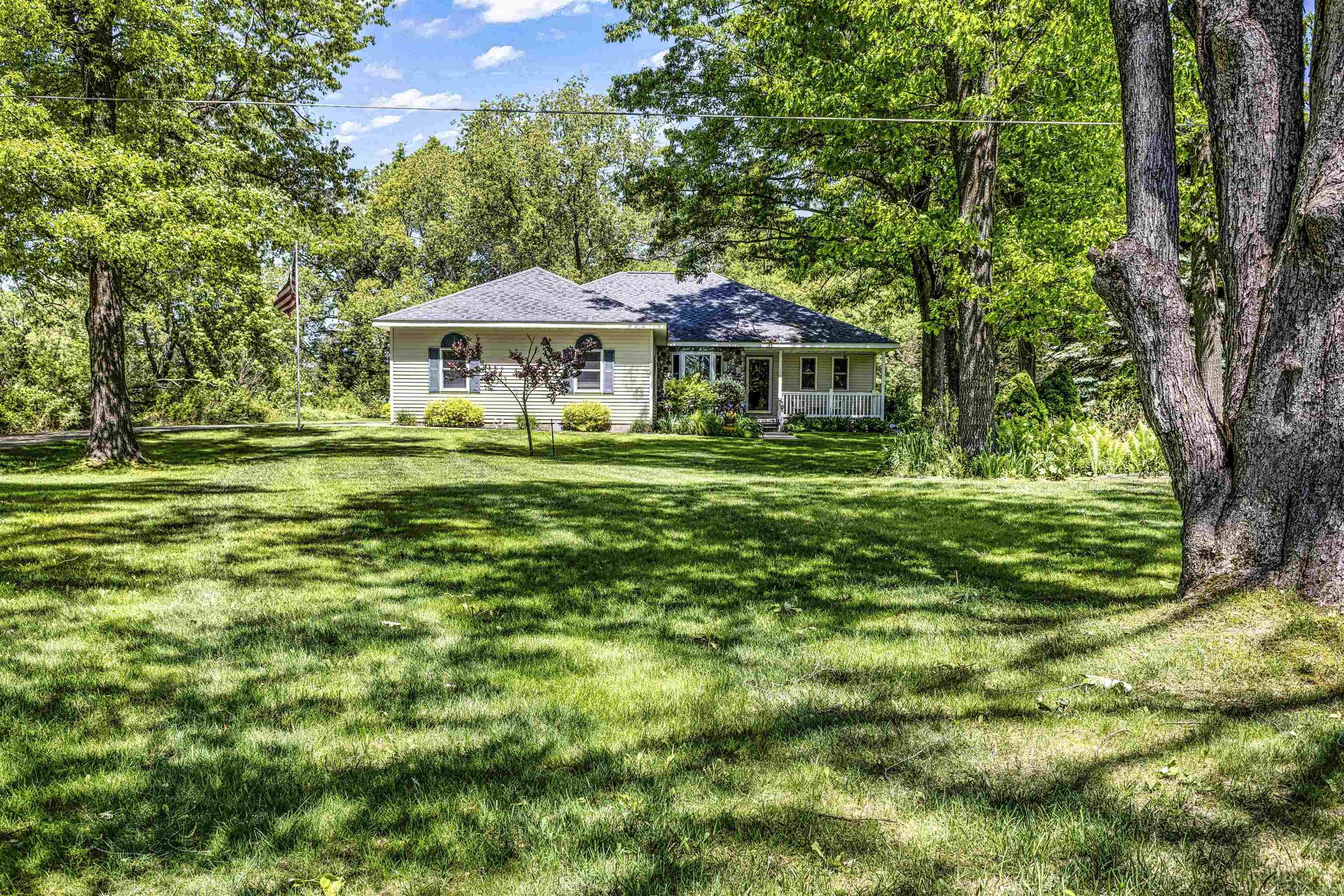 62nd image of 3396 Lansing Rd, Roscommon, MI 48653 | MLS# 58050202979