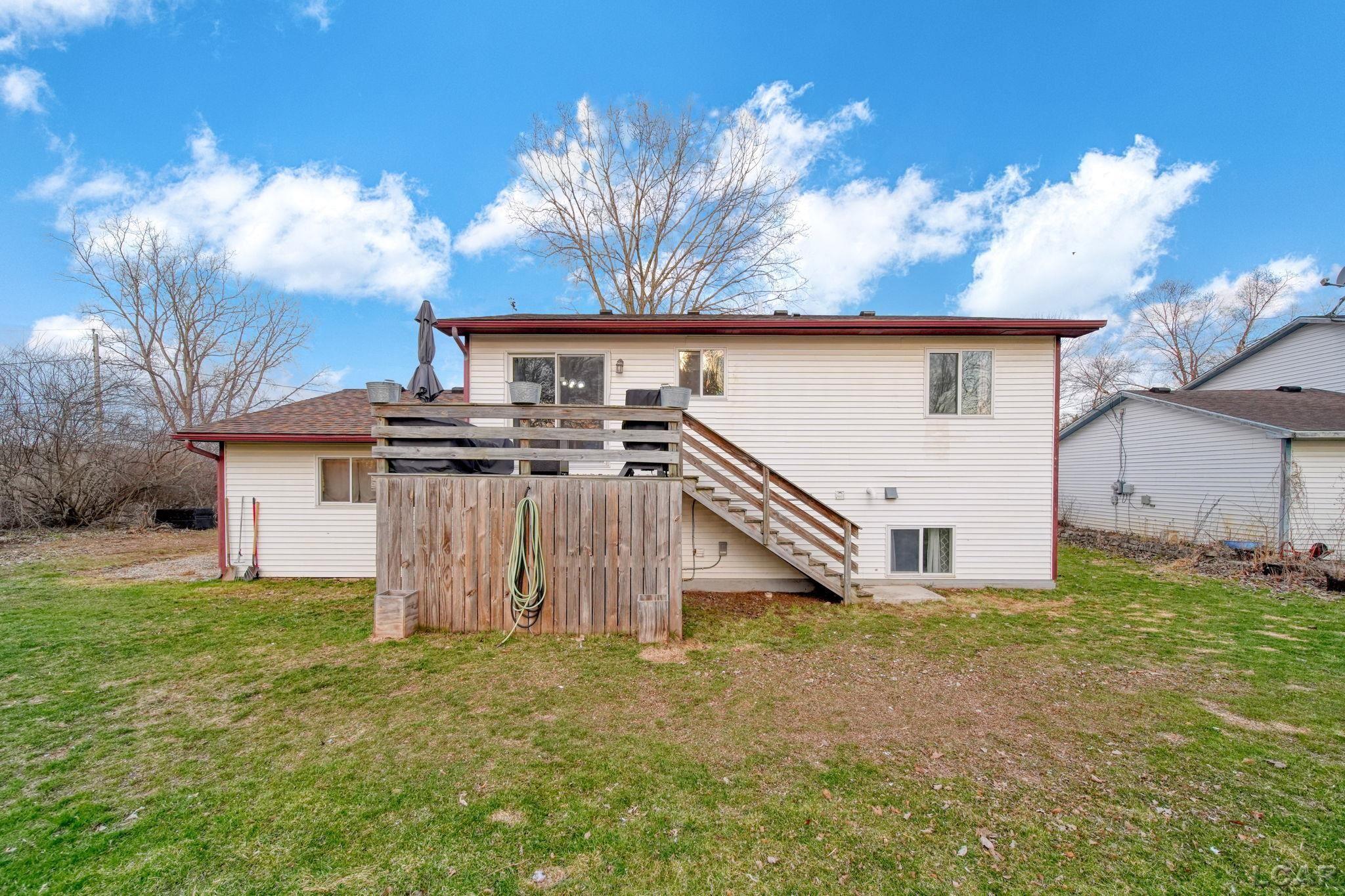 10579 Emerald Drive, Cement City, MI, 49233