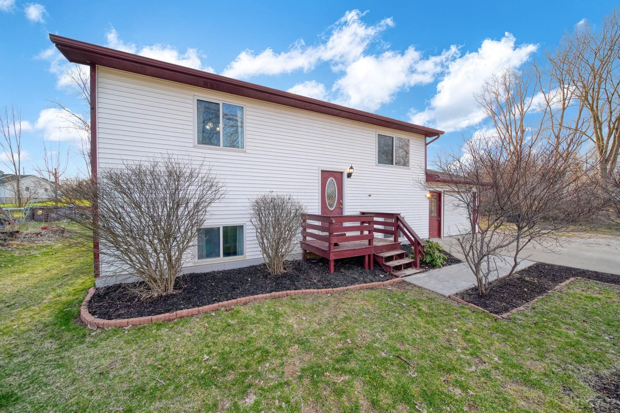 10579 Emerald Drive, Cement City, MI, 49233
