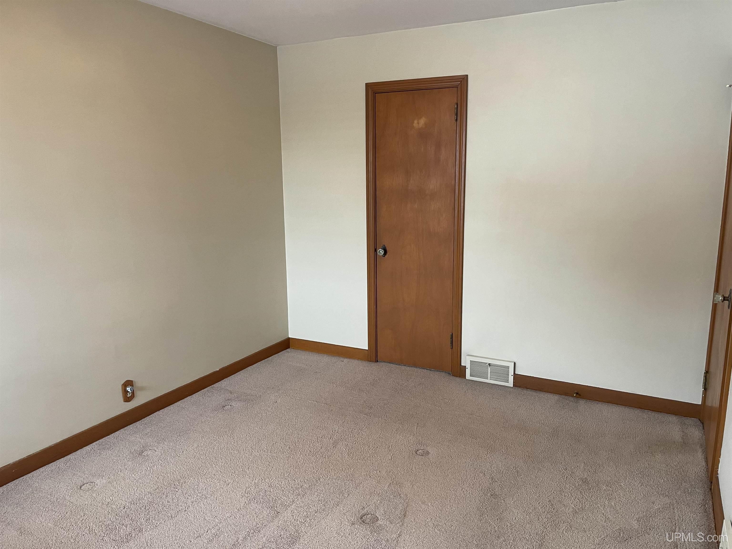 613 N 5th Avenue, Hurley, WI, 54534