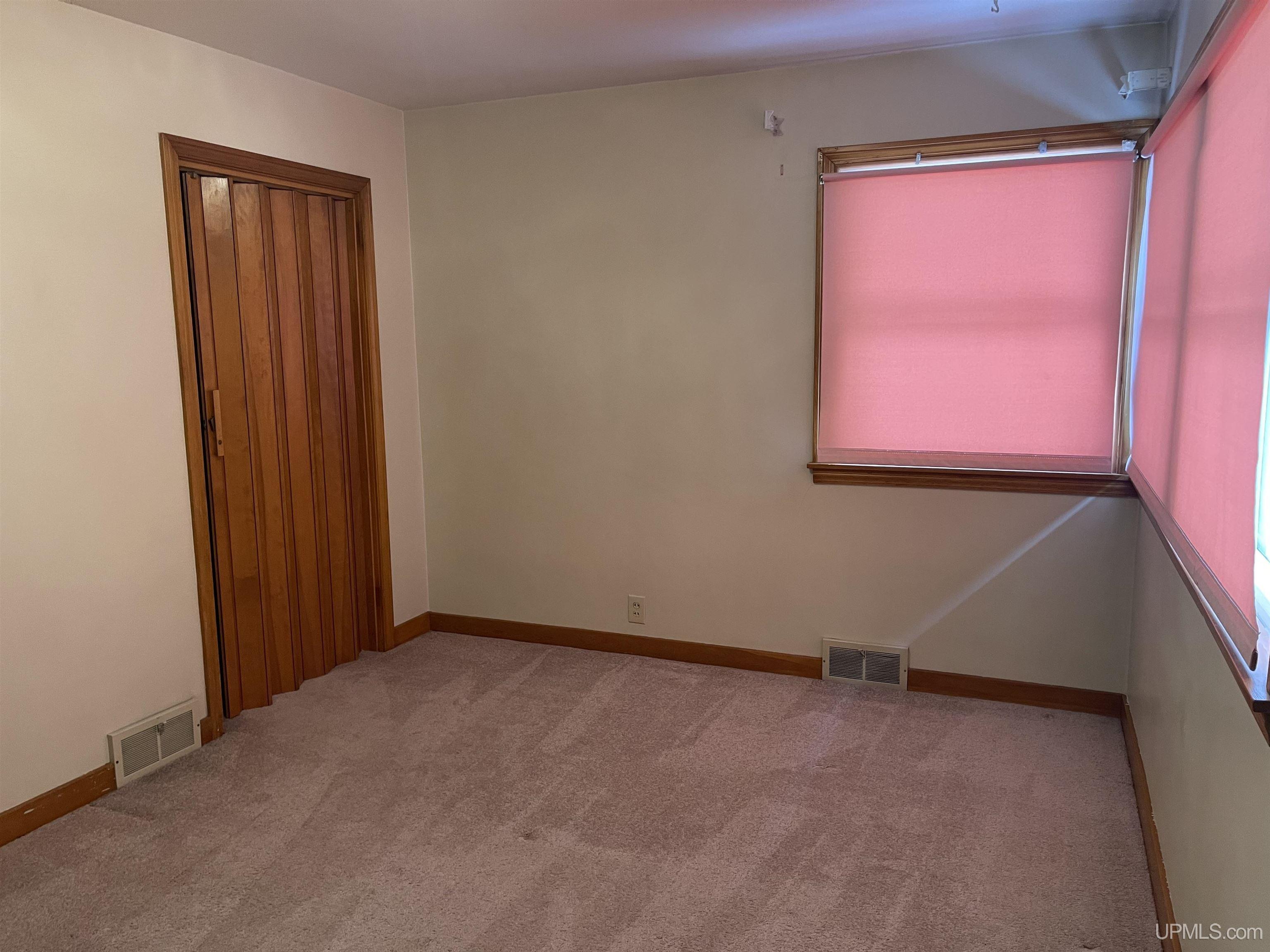 613 N 5th Avenue, Hurley, WI, 54534