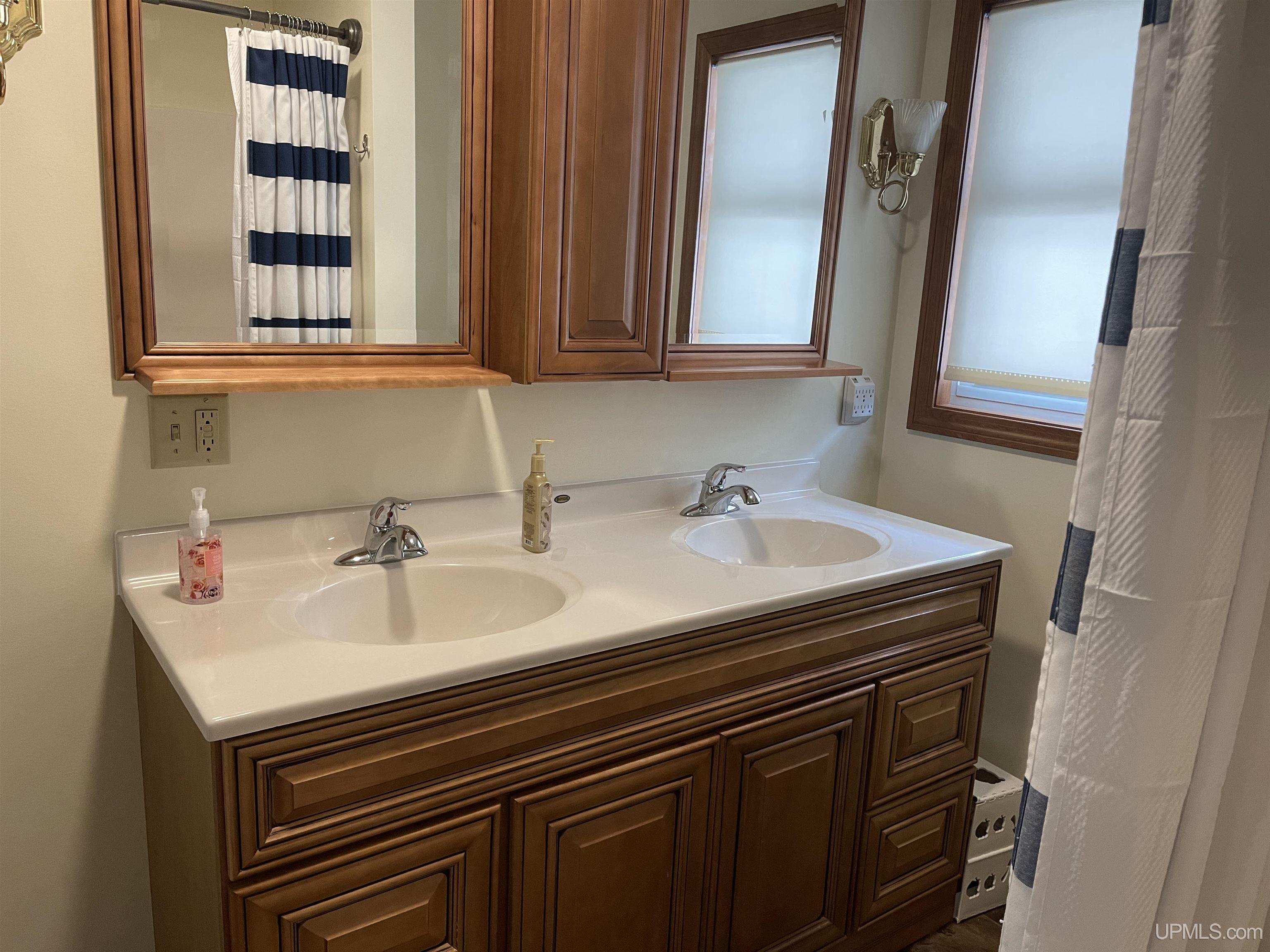 613 N 5th Avenue, Hurley, WI, 54534