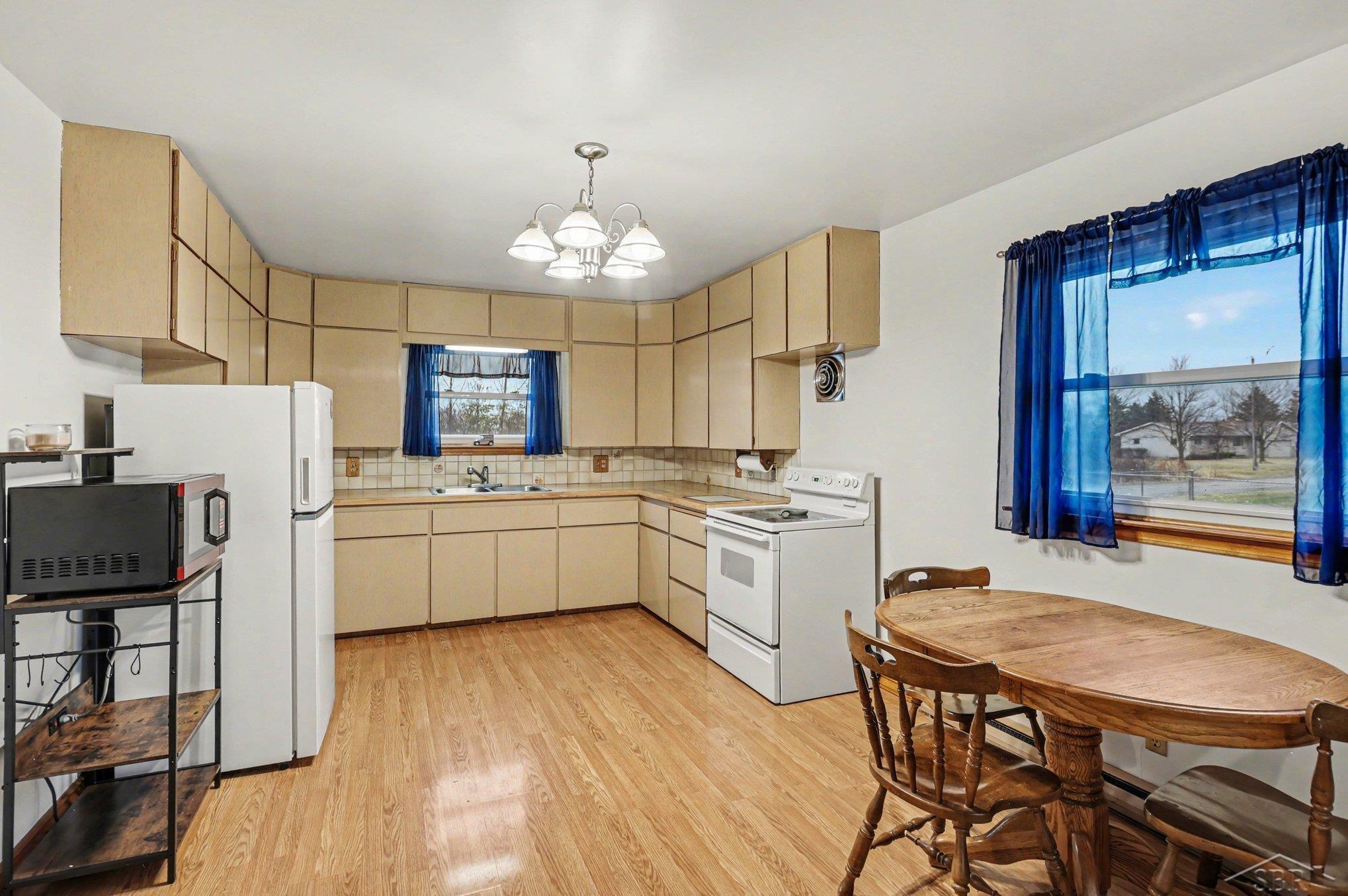 1992 N 7 Mile Road, Pinconning, MI, 48650