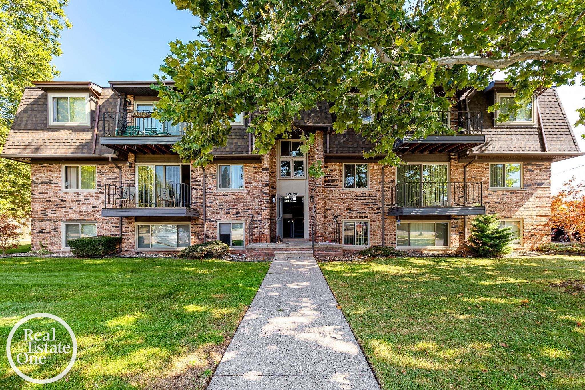 443 Riviera Drive UNIT&nbsp;4, Saint Clair Shores, MI, 48080