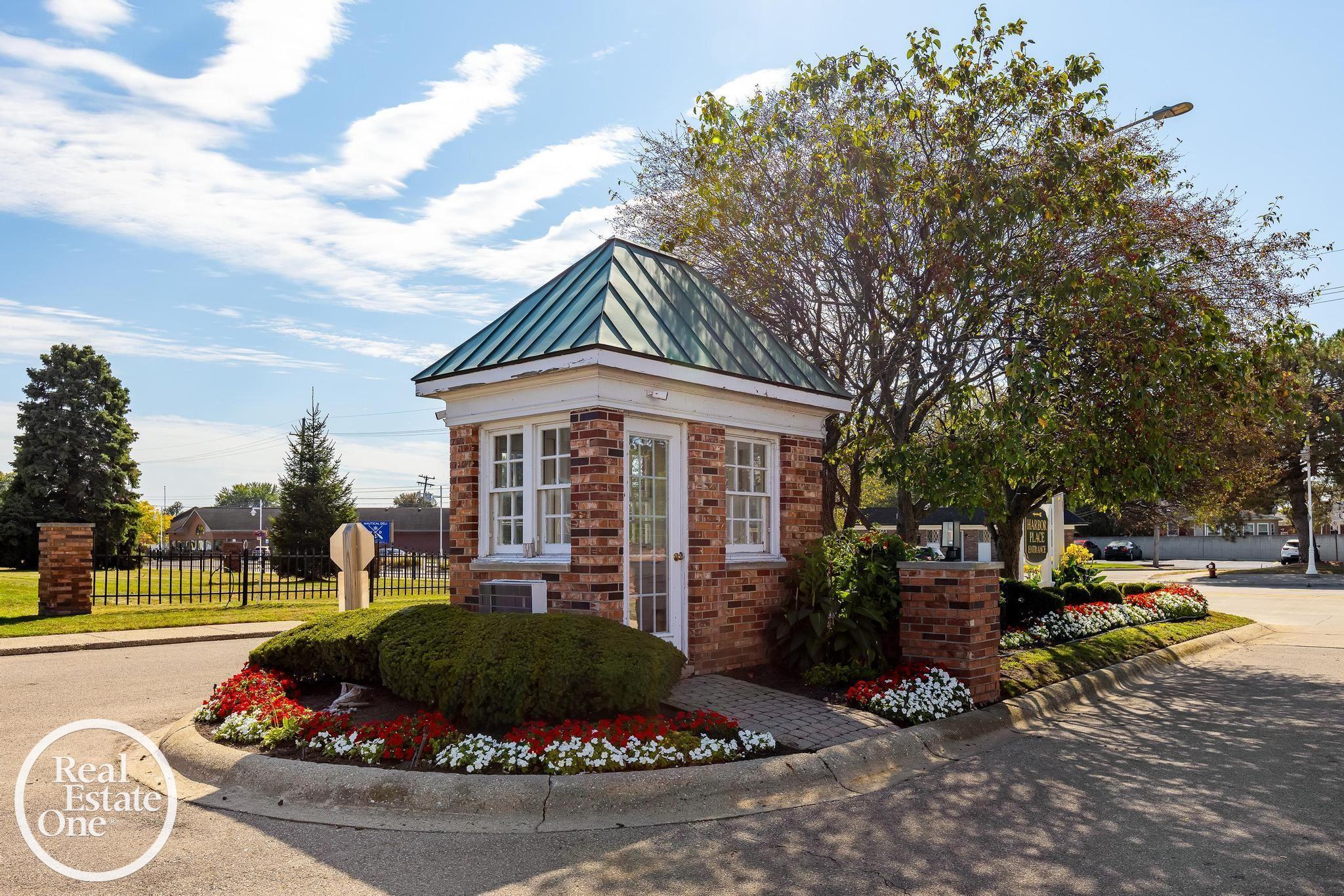 443 Riviera Drive UNIT&nbsp;4, Saint Clair Shores, MI, 48080