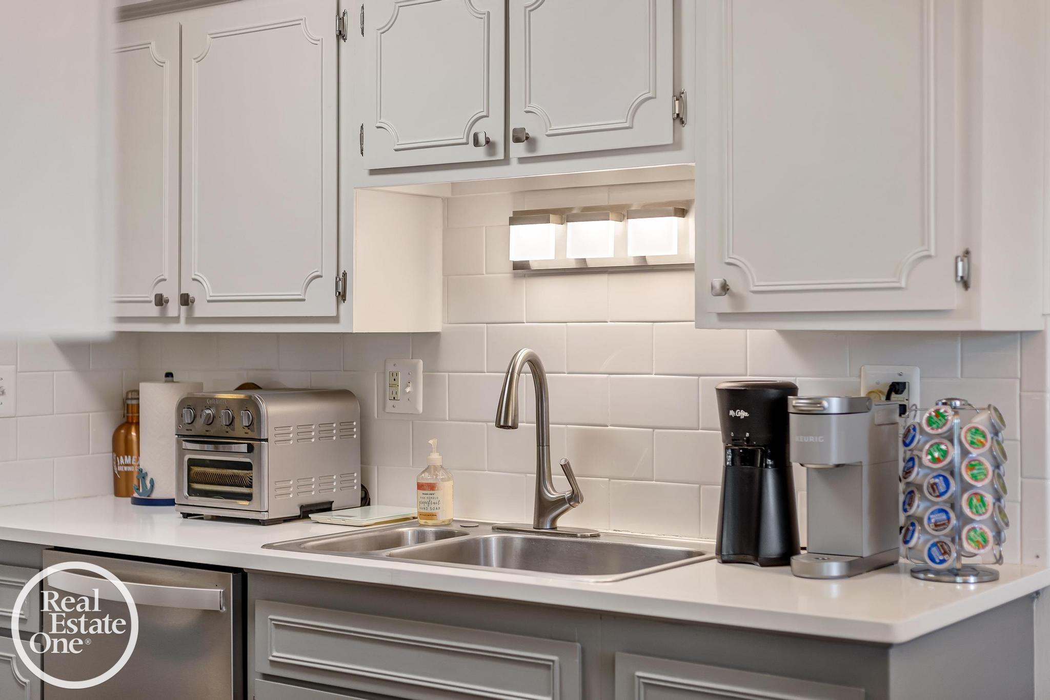 443 Riviera Drive UNIT&nbsp;4, Saint Clair Shores, MI, 48080