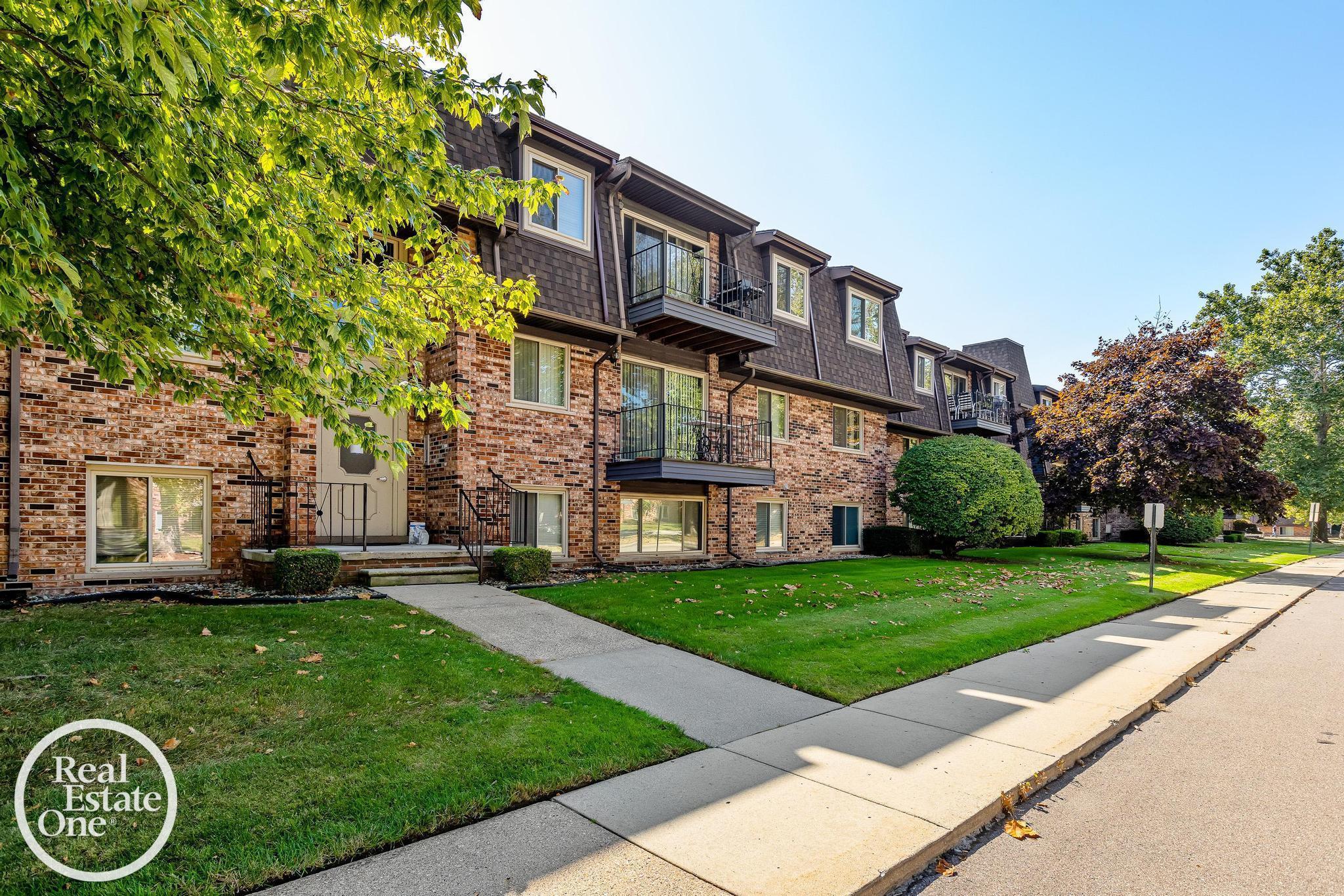 443 Riviera Drive UNIT&nbsp;4, Saint Clair Shores, MI, 48080