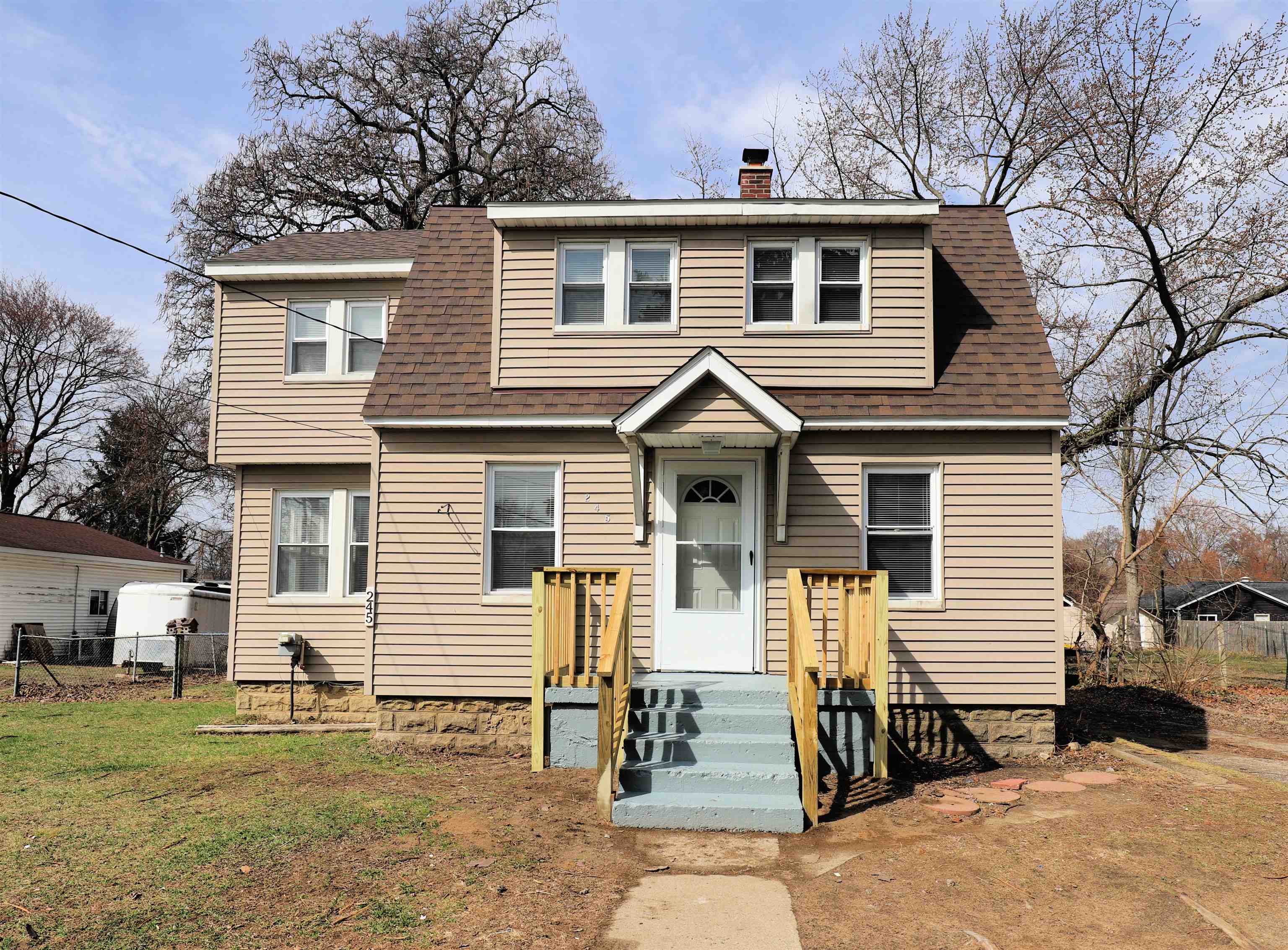 245 N Saginaw, Montrose, MI 48457 Photo