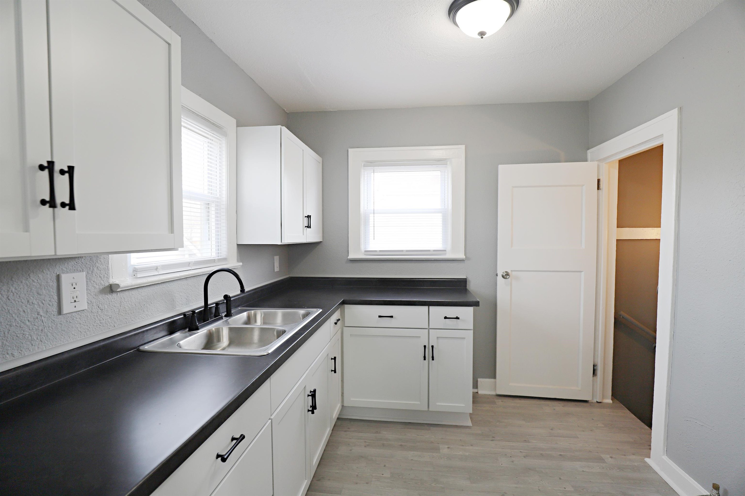 245 N Saginaw, Montrose, MI 48457 Photo