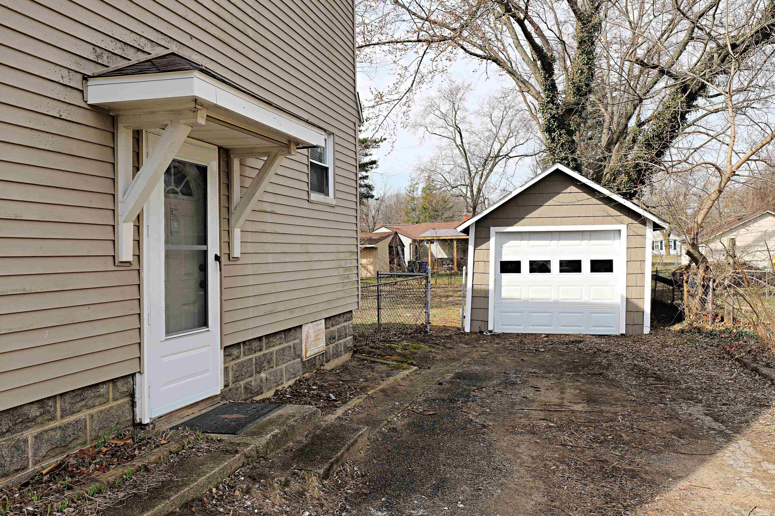 245 N Saginaw, Montrose, MI 48457 Photo