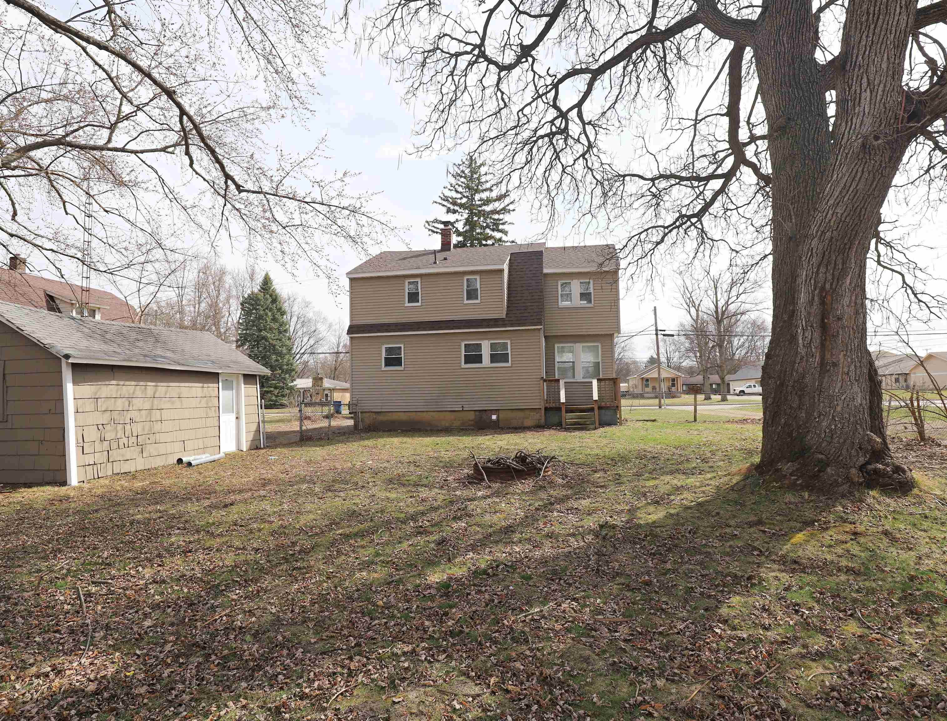 245 N Saginaw, Montrose, MI 48457 Photo