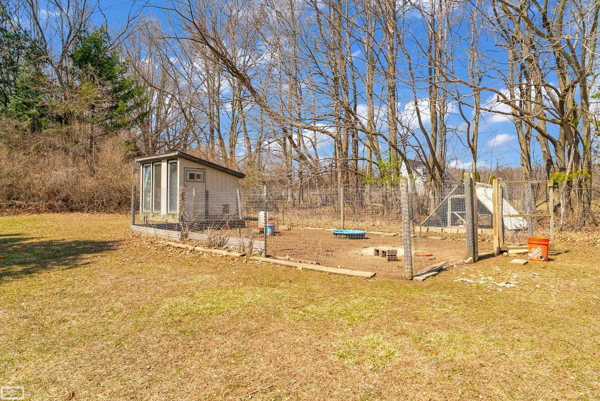 5139 Welch Road, Emmett, MI, 48022