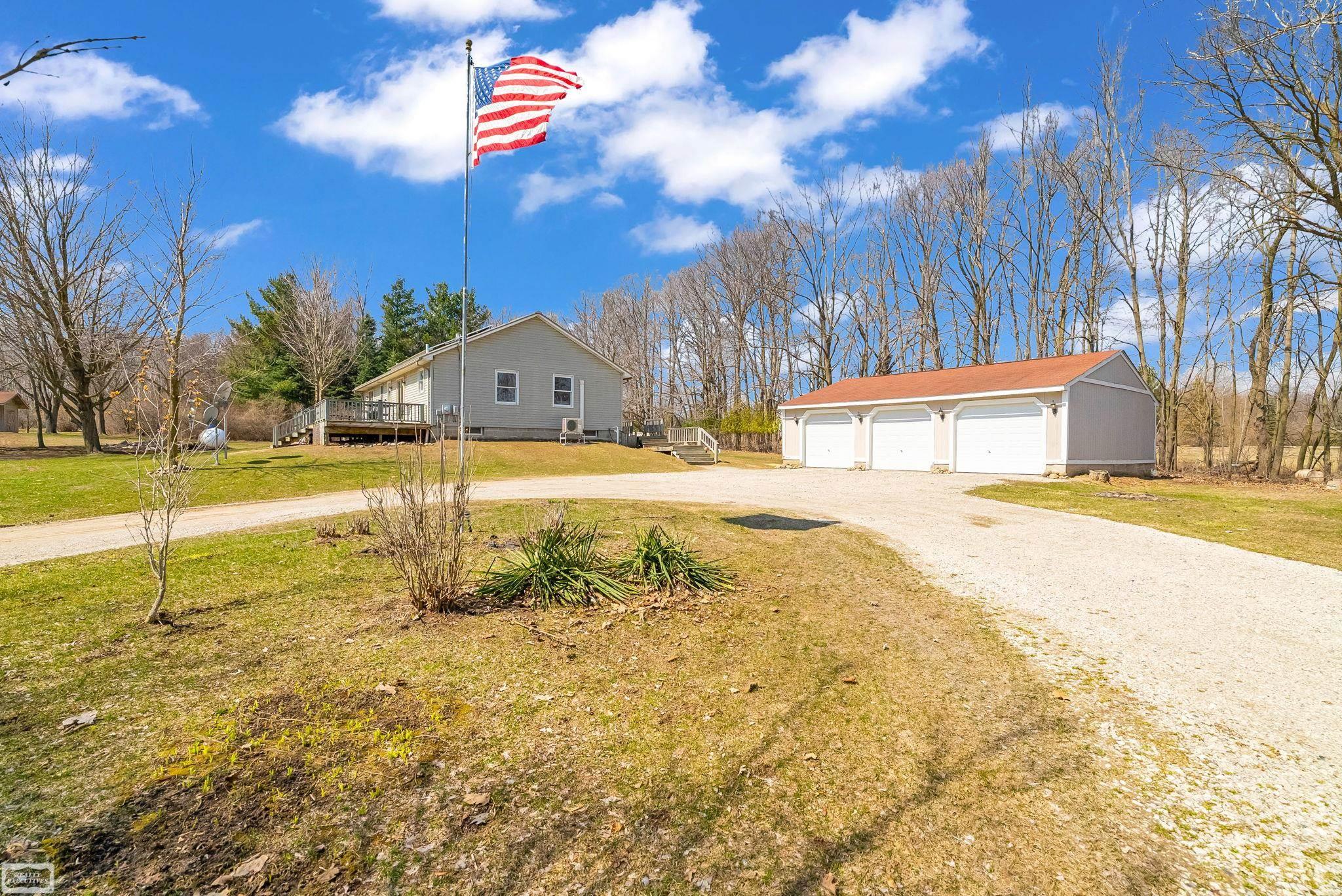 5139 Welch Road, Emmett, MI, 48022