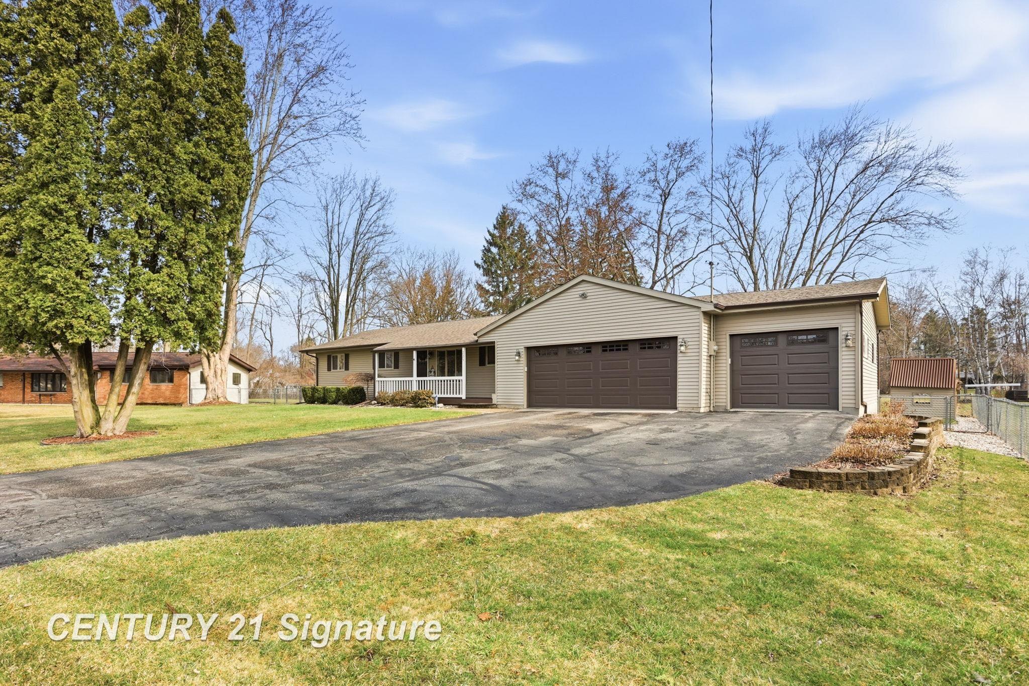 225 Strieter Drive, Saginaw, MI, 48609
