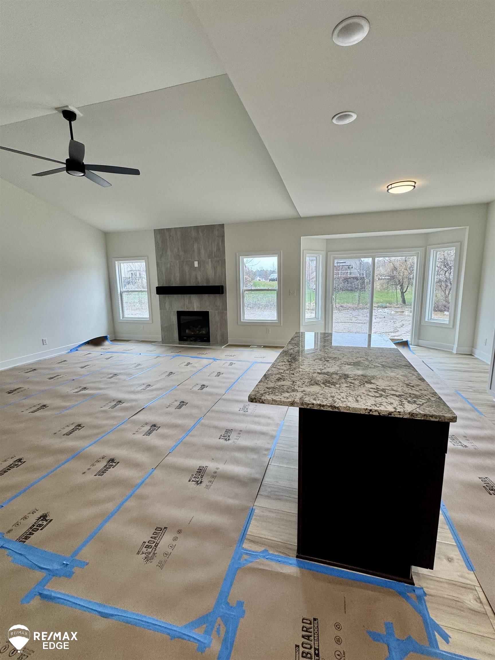 8347 Peninsula Circle, Grand Blanc, MI, 48439