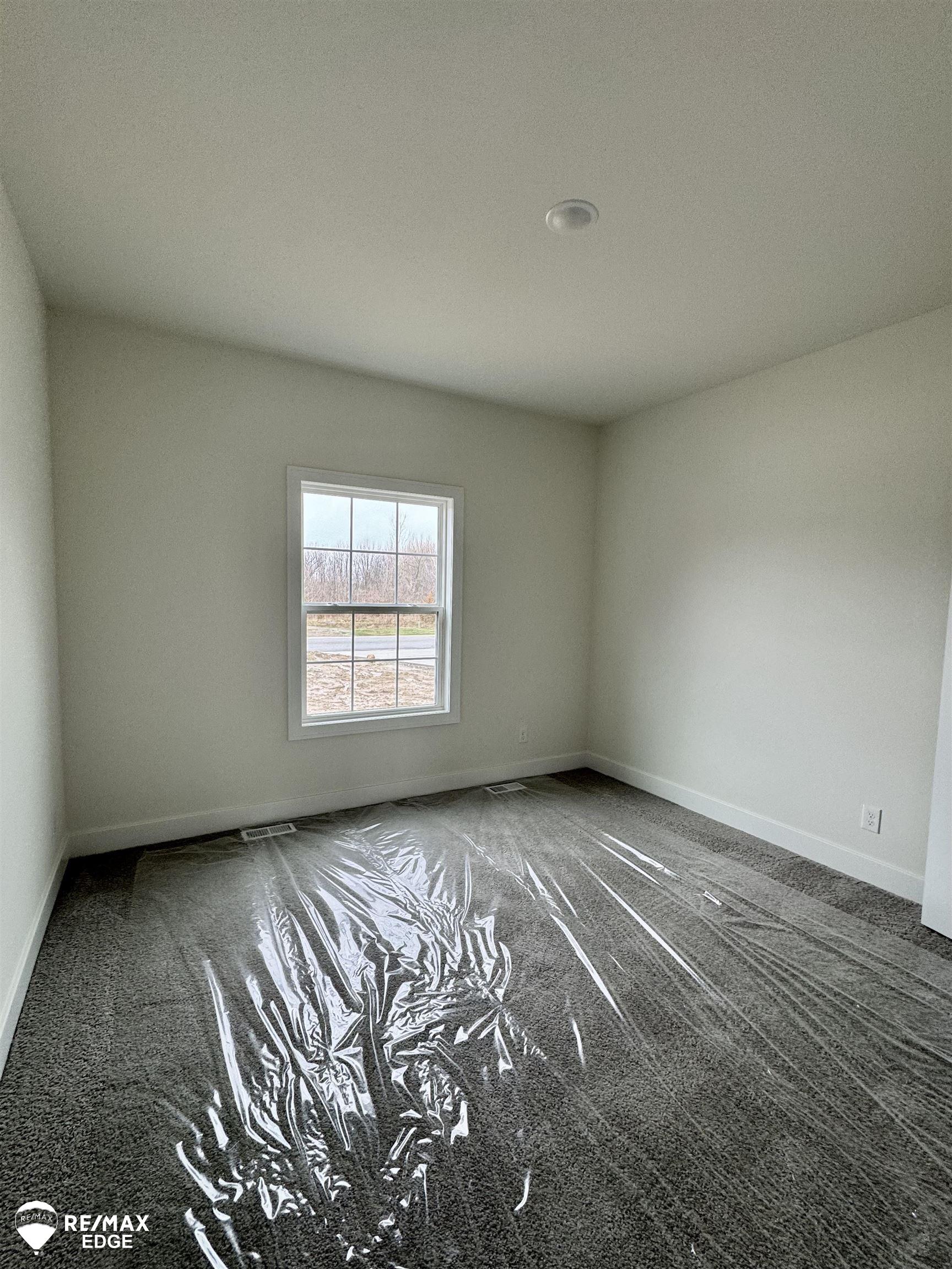 8347 Peninsula Circle, Grand Blanc, MI, 48439