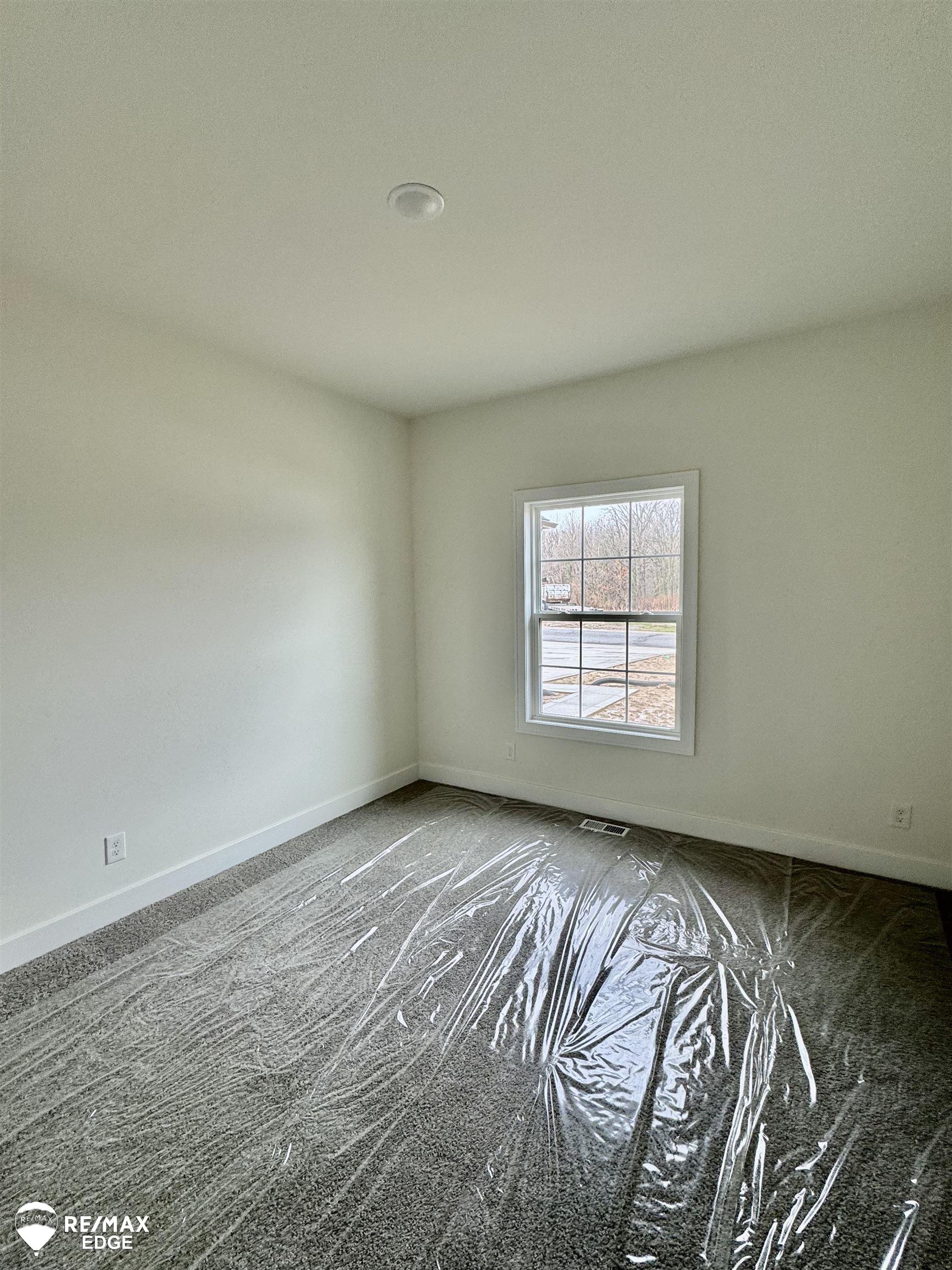 8347 Peninsula Circle, Grand Blanc, MI, 48439