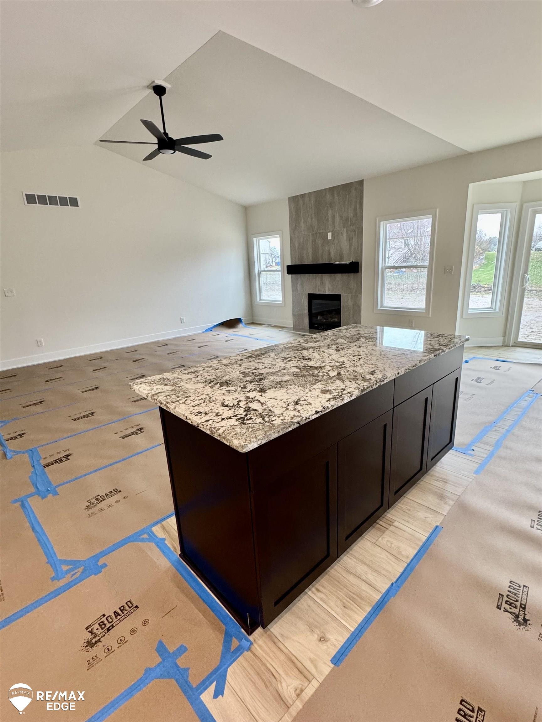 8347 Peninsula Circle, Grand Blanc, MI, 48439