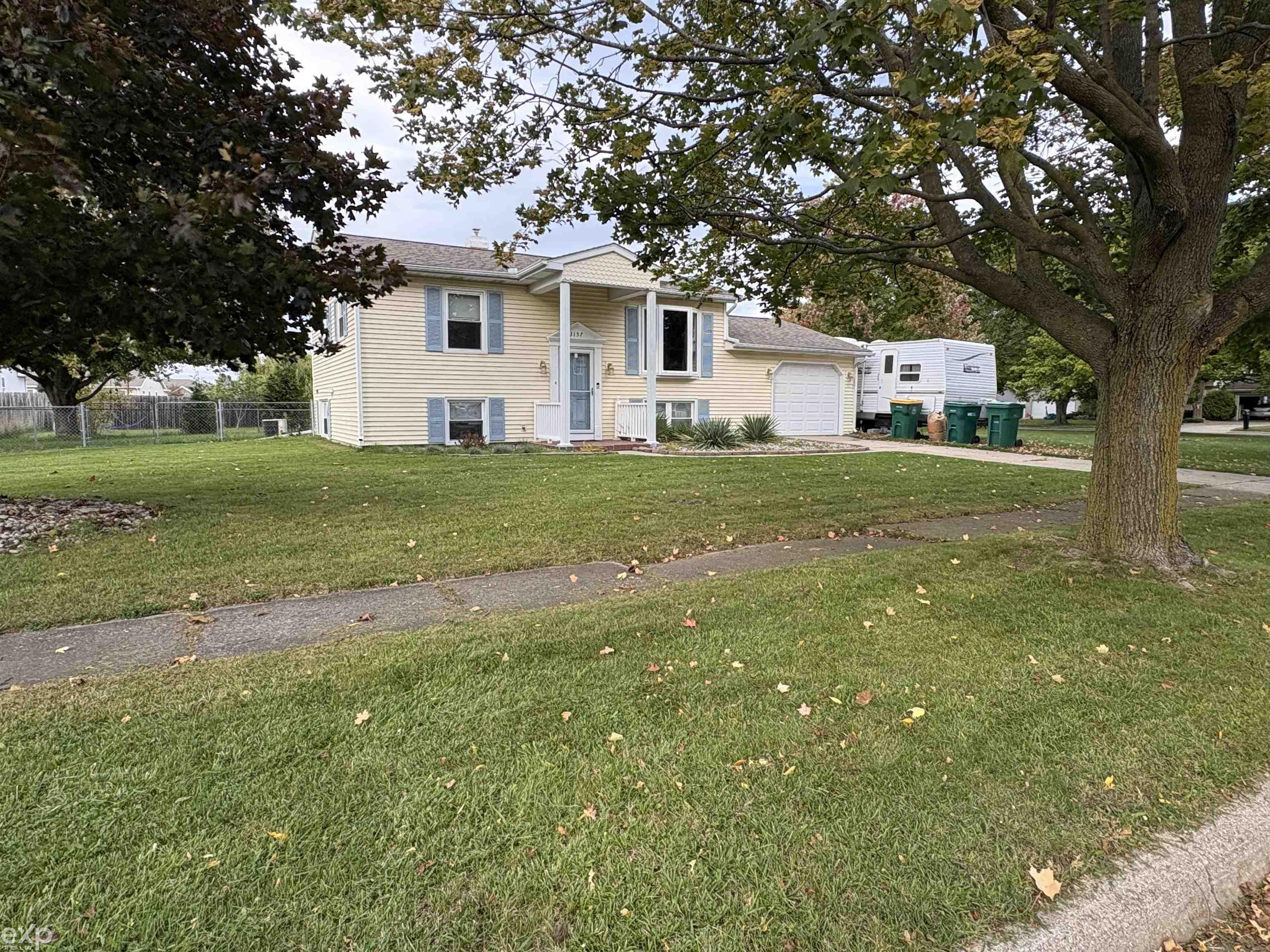 Clinton, MI, 49236-9528