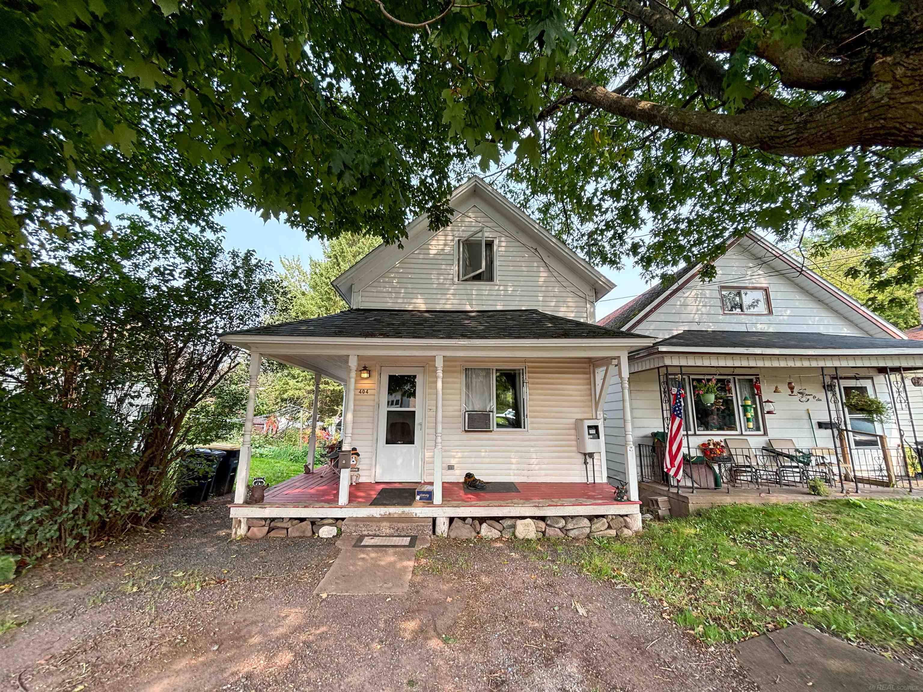 404 E Iron Street, Bessemer, MI, 49911-0000