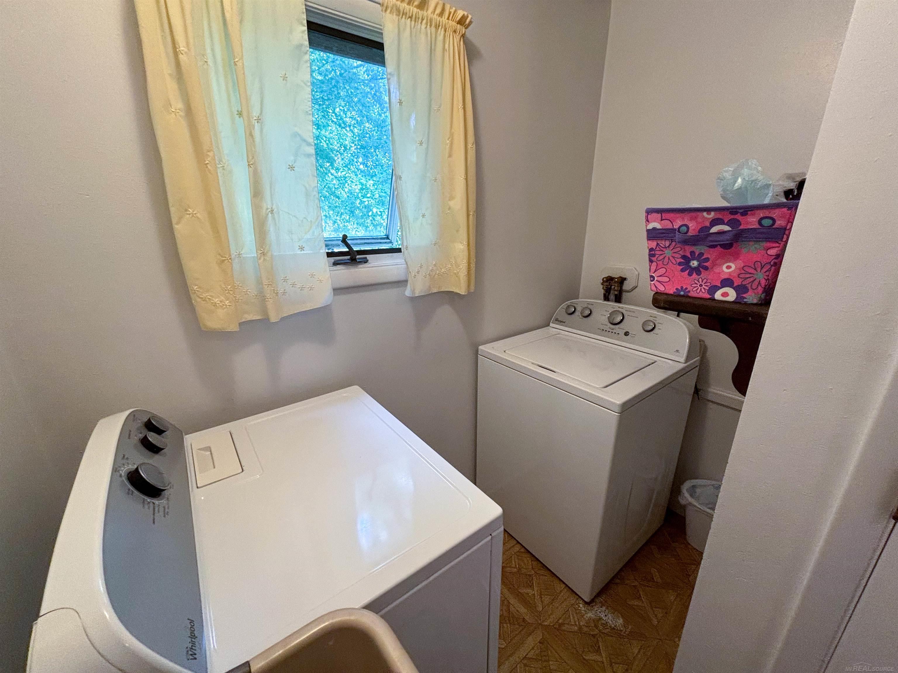 404 E Iron Street, Bessemer, MI, 49911-0000