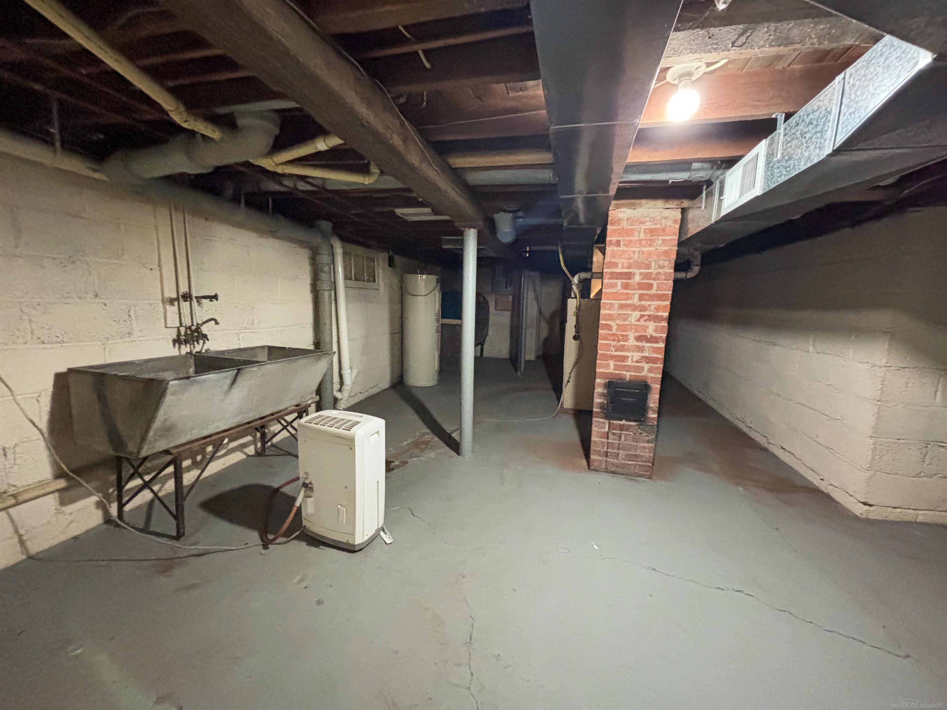 404 E Iron Street, Bessemer, MI, 49911-0000