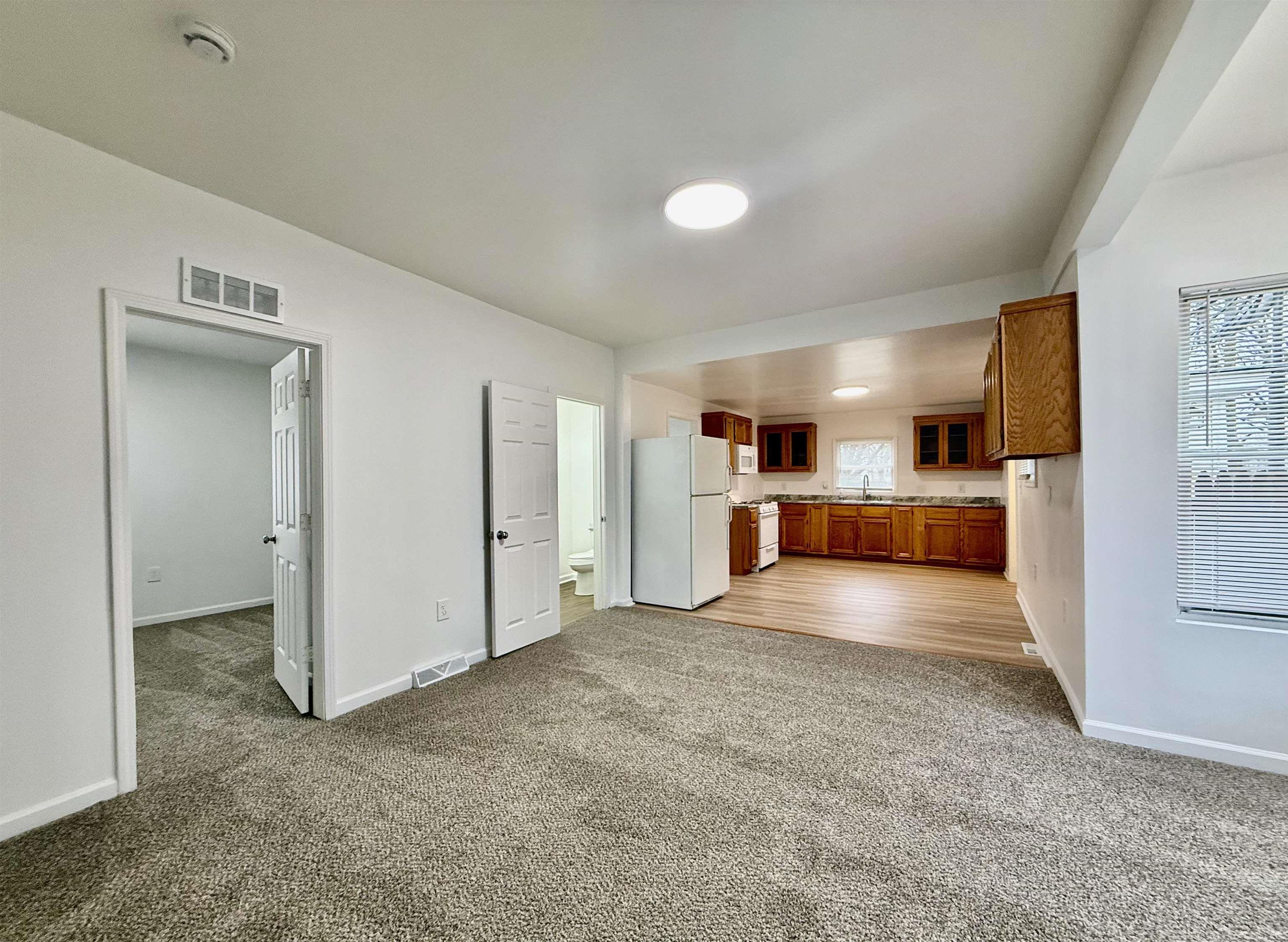 261 N Saginaw Street, Pontiac, MI, 48342