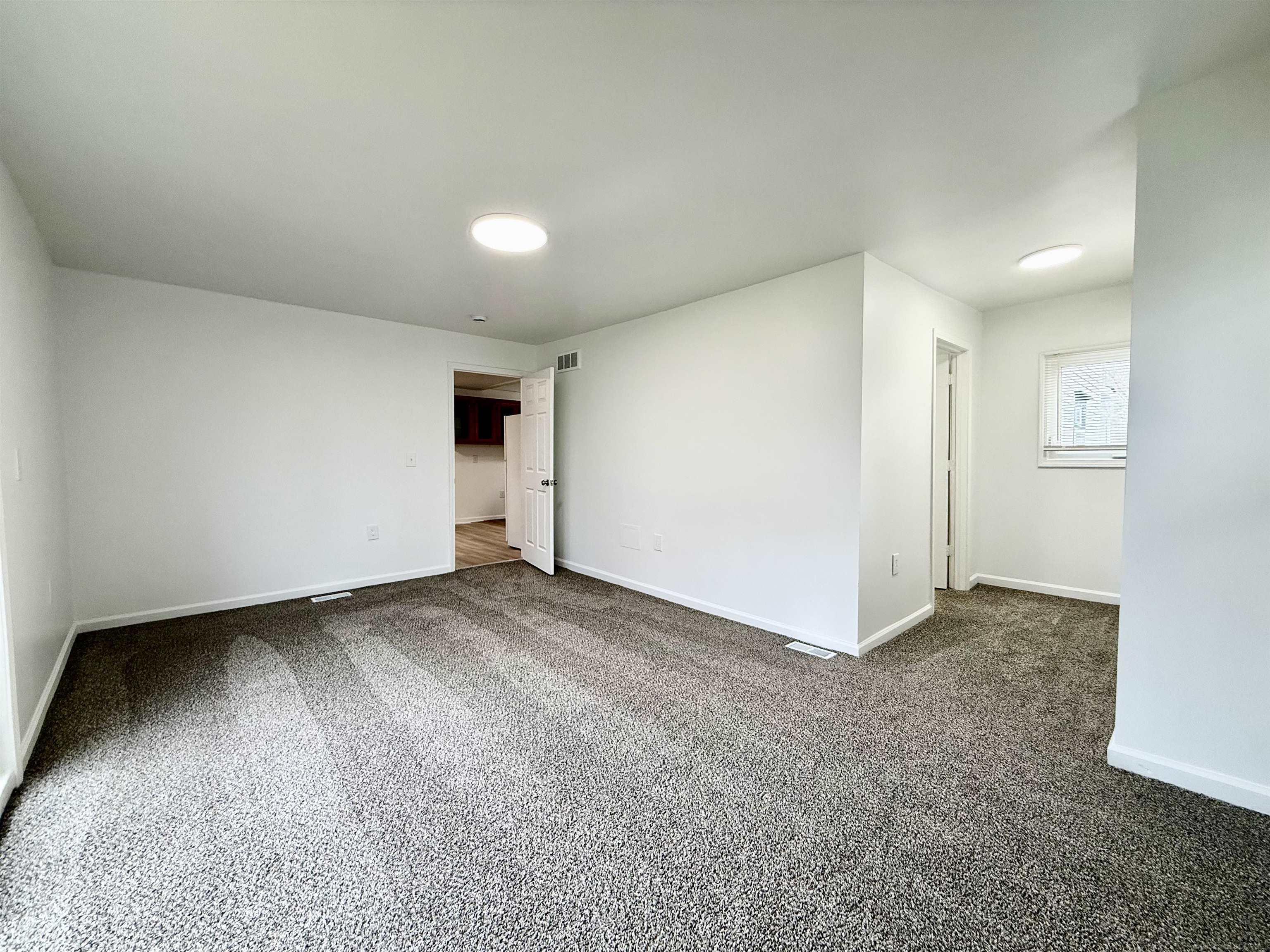 261 N Saginaw Street, Pontiac, MI, 48342