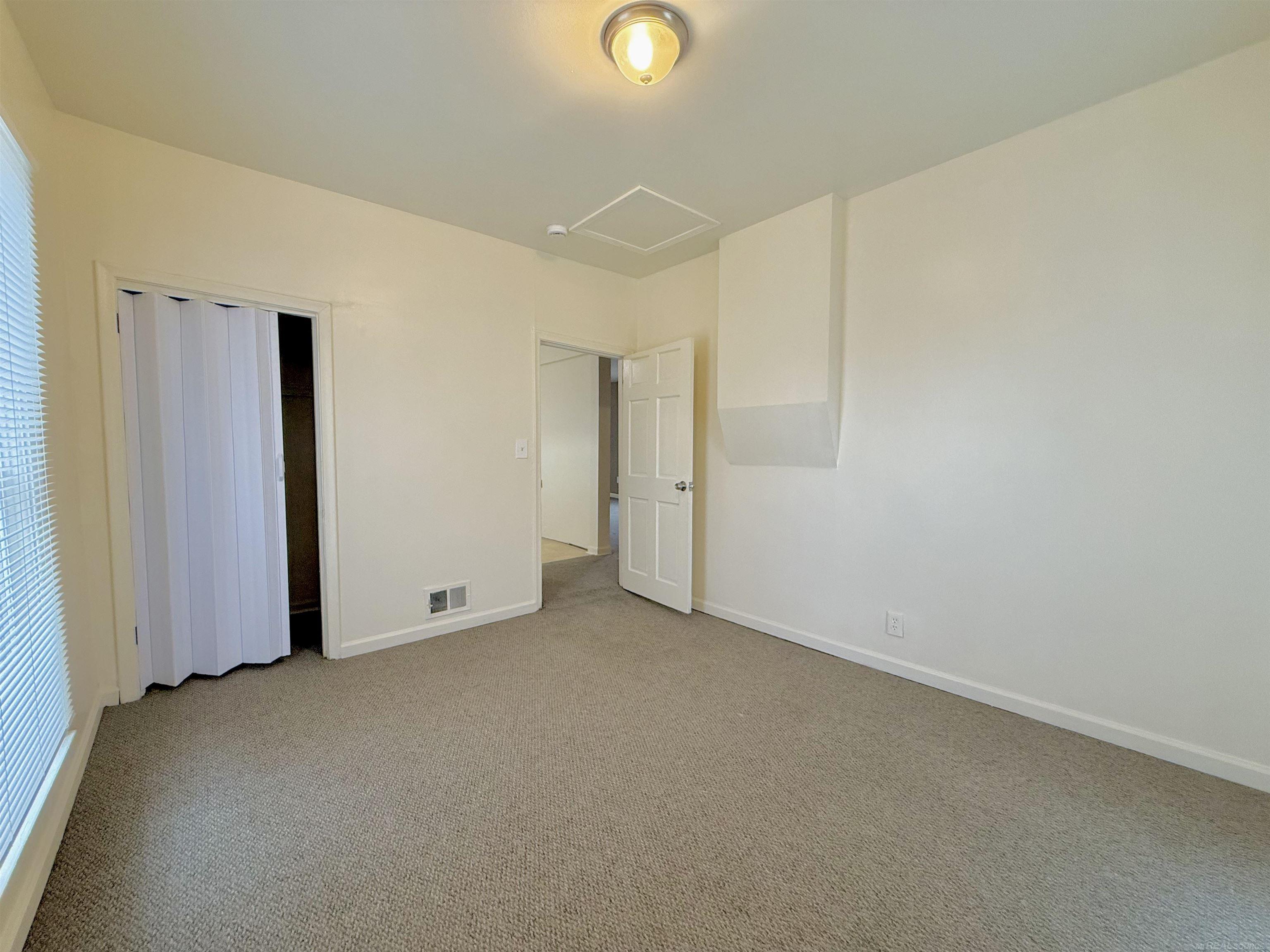 261 N Saginaw Street, Pontiac, MI, 48342