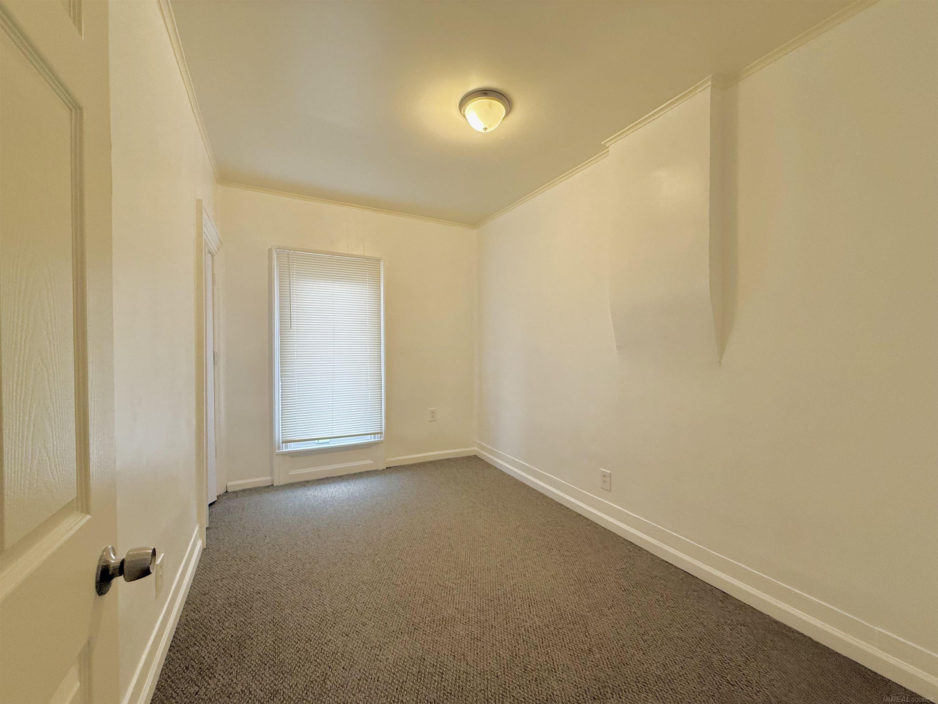 261 N Saginaw Street, Pontiac, MI, 48342