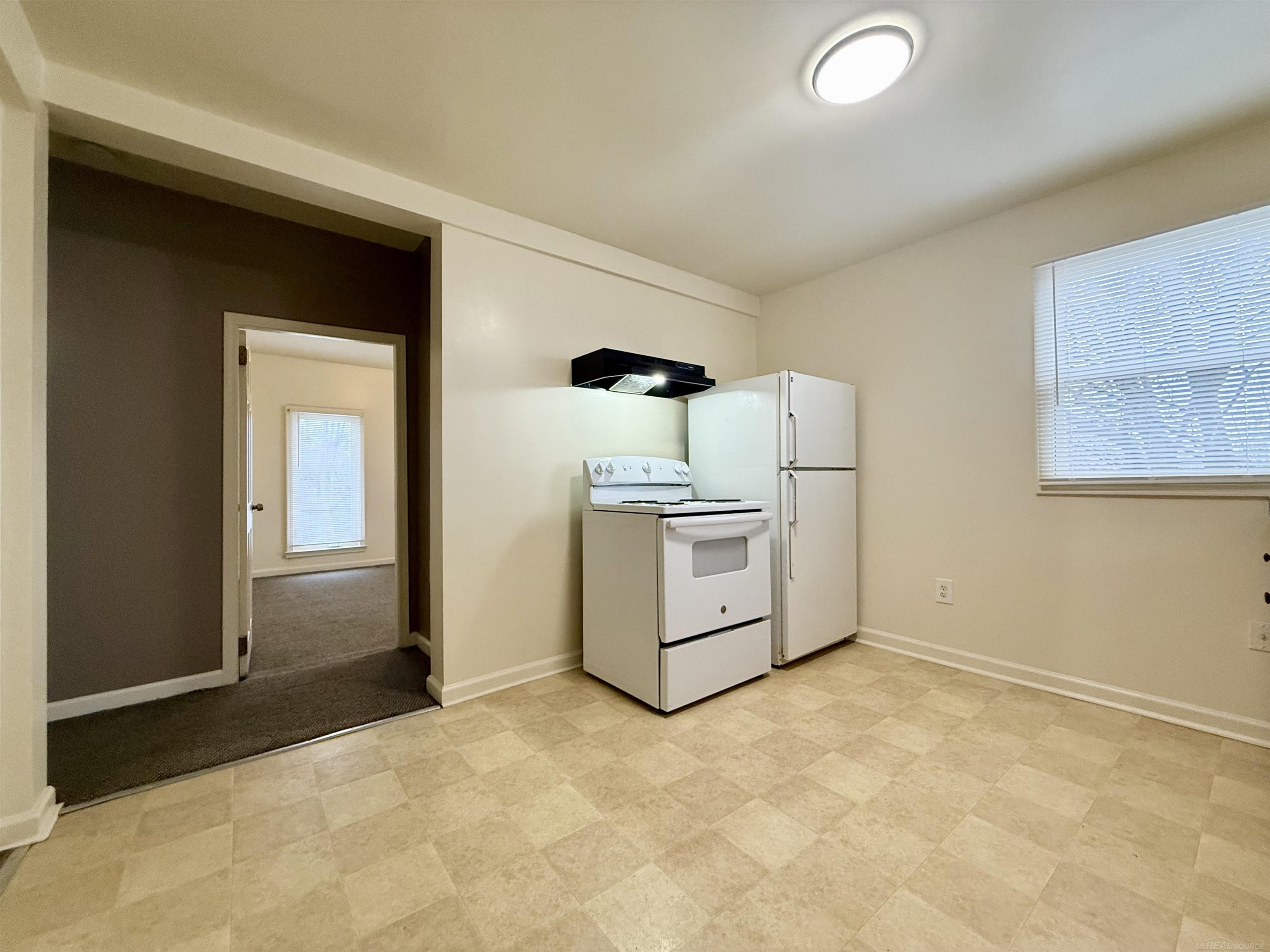 261 N Saginaw Street, Pontiac, MI, 48342