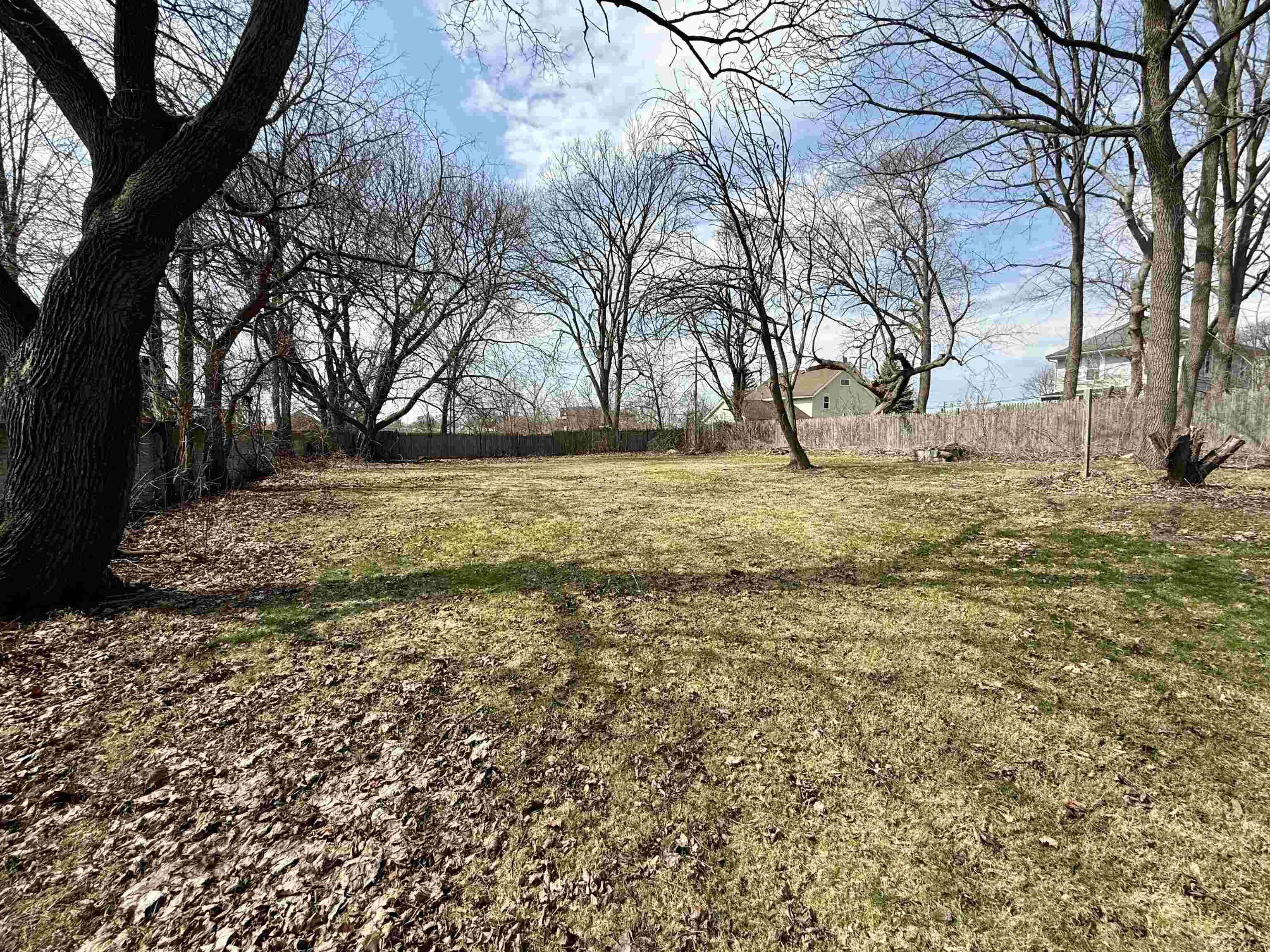 261 N Saginaw Street, Pontiac, MI, 48342