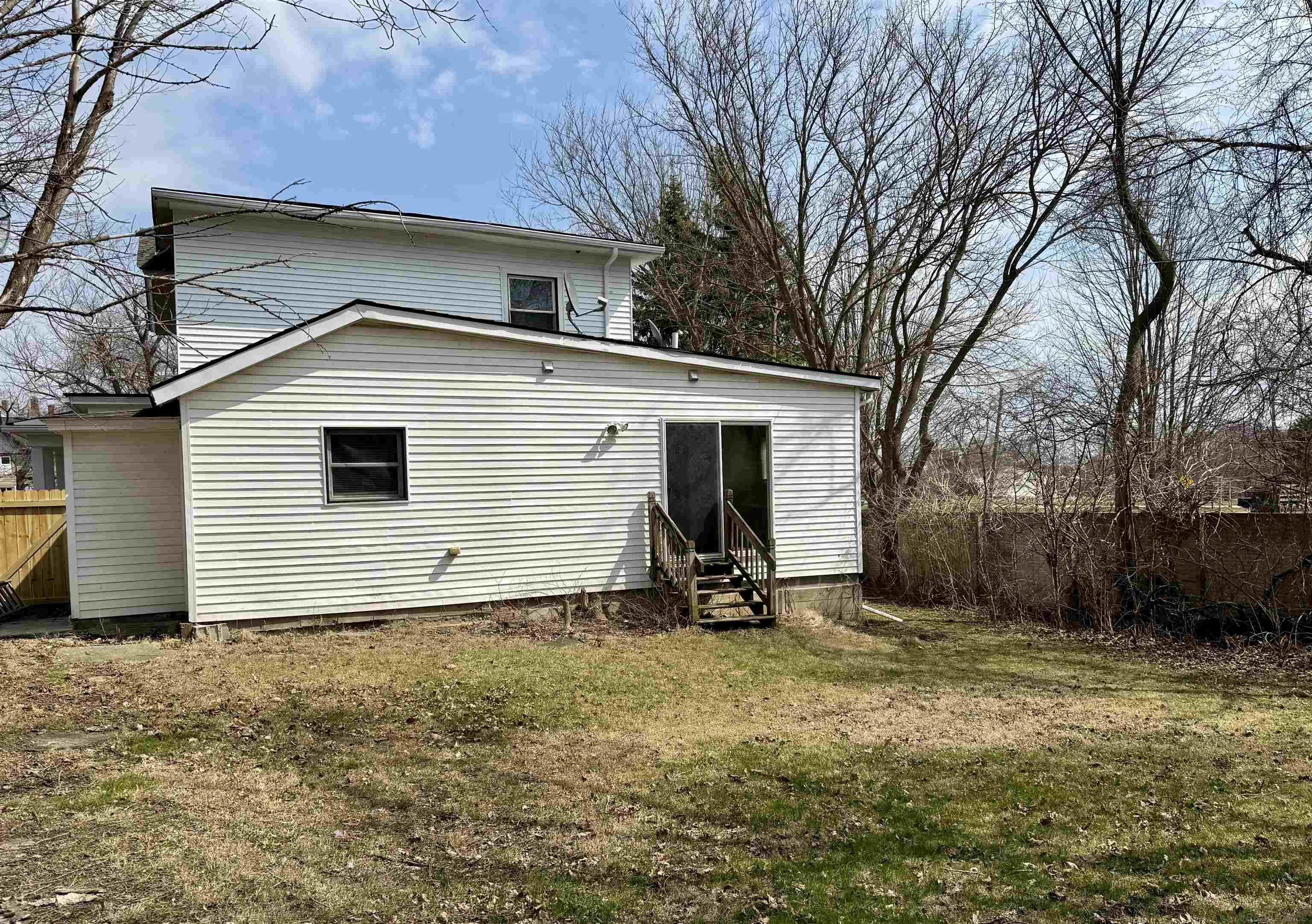 261 N Saginaw Street, Pontiac, MI, 48342