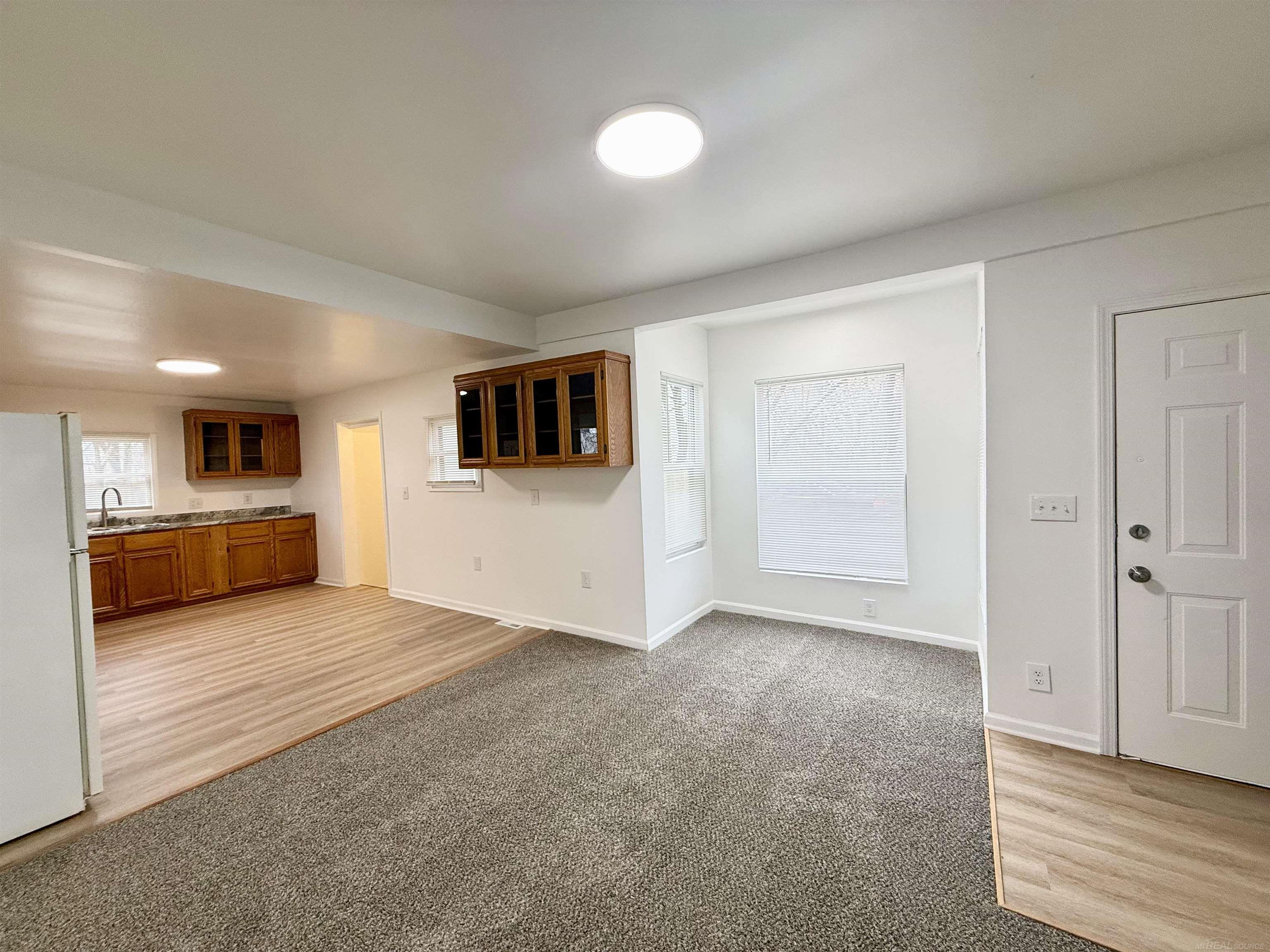 261 N Saginaw Street, Pontiac, MI, 48342