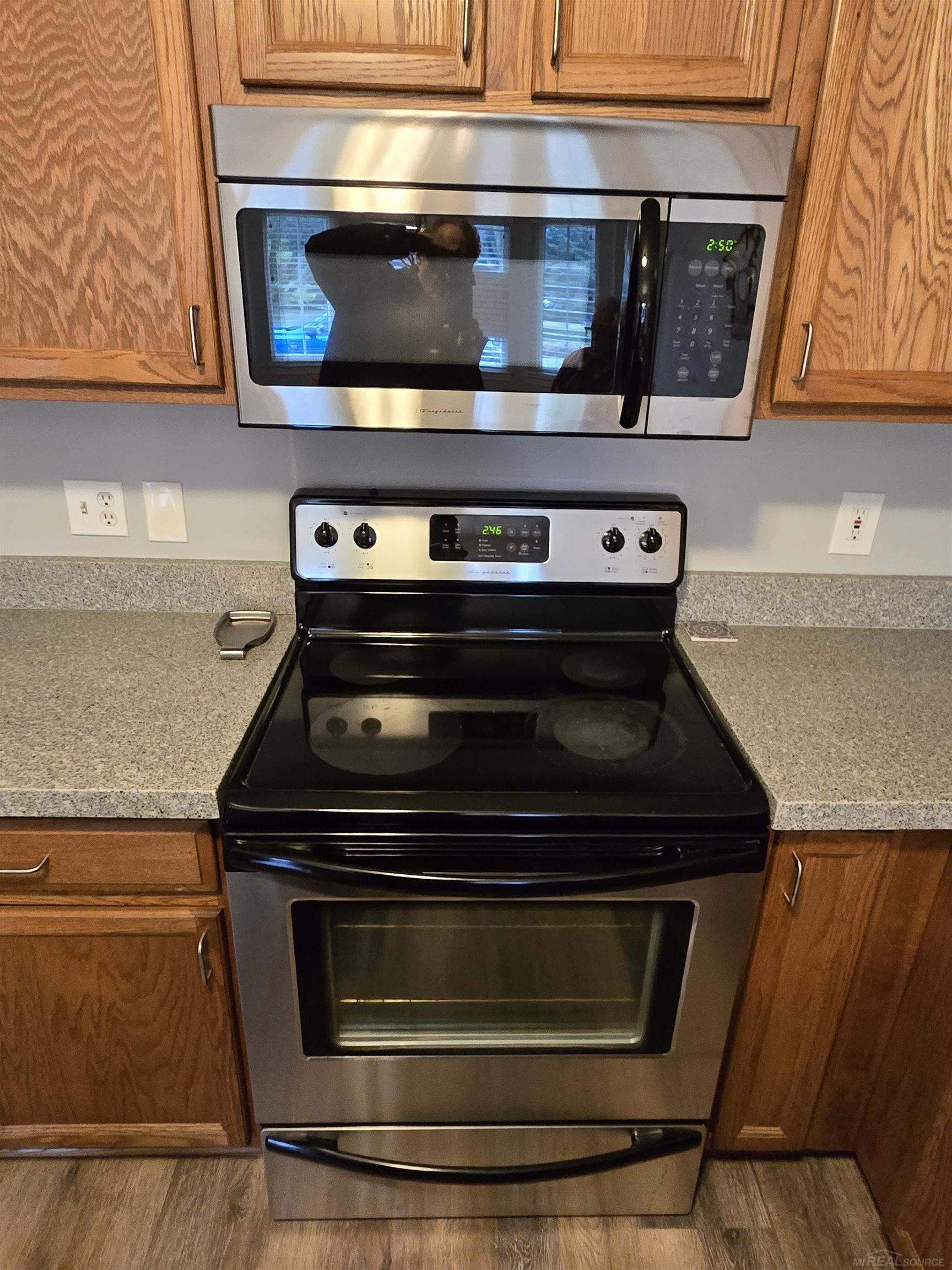 41088 Greenspire Street, Clinton Township, MI, 48038