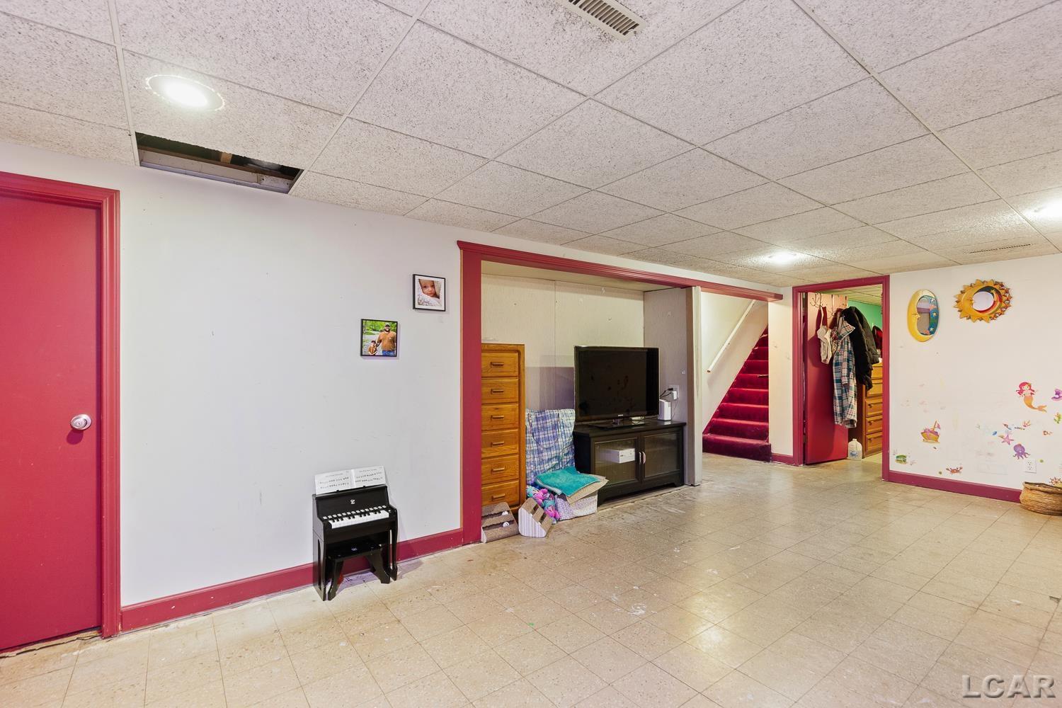 2650 Sutton Road, Adrian, MI, 49221