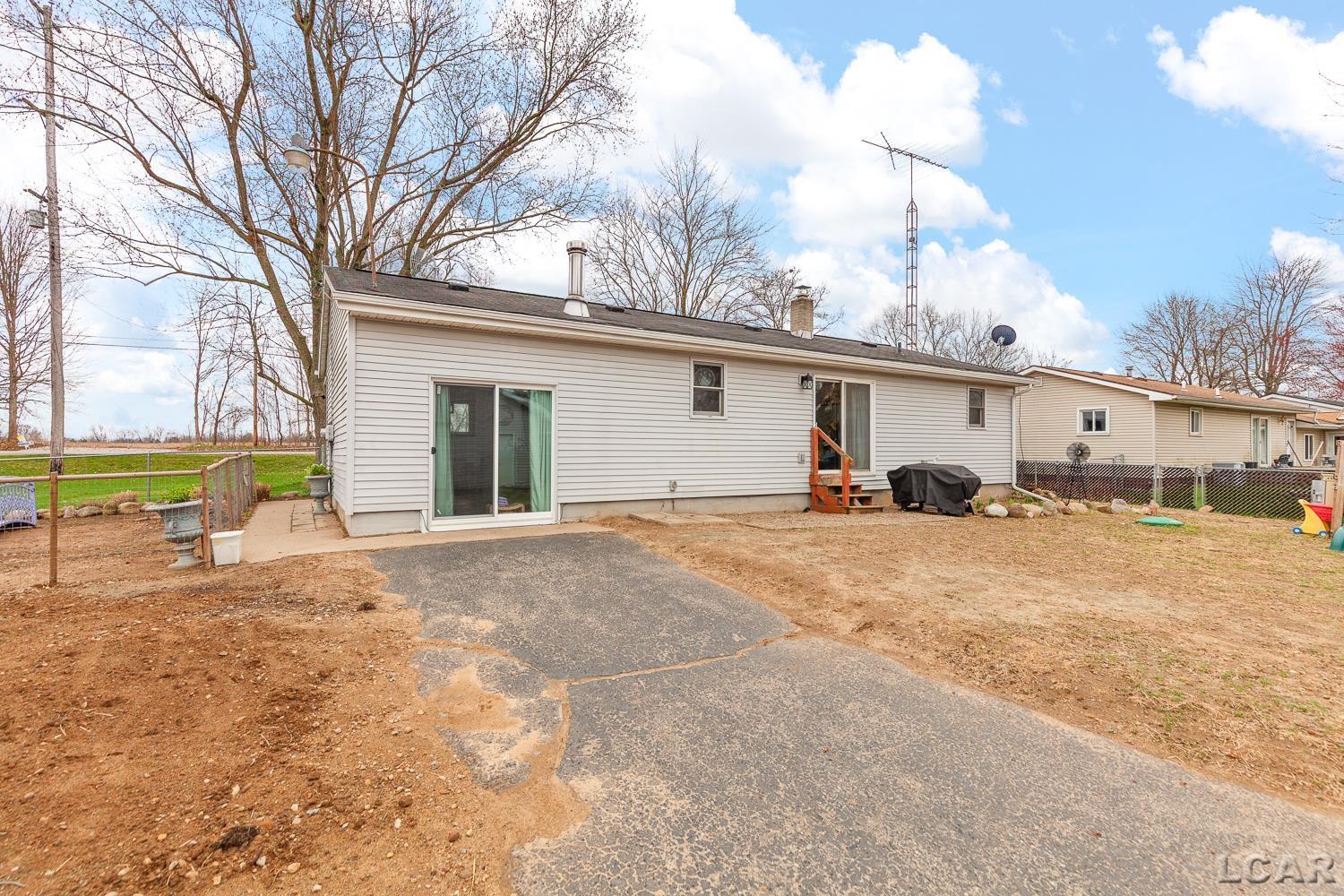 2650 Sutton Road, Adrian, MI, 49221