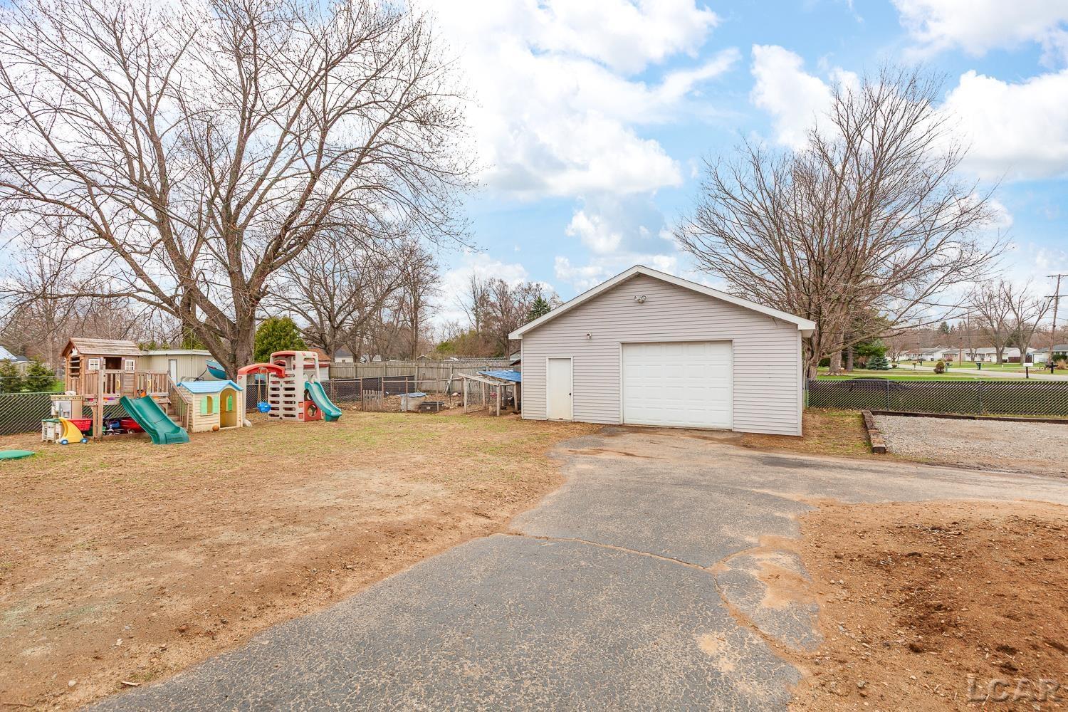 2650 Sutton Road, Adrian, MI, 49221